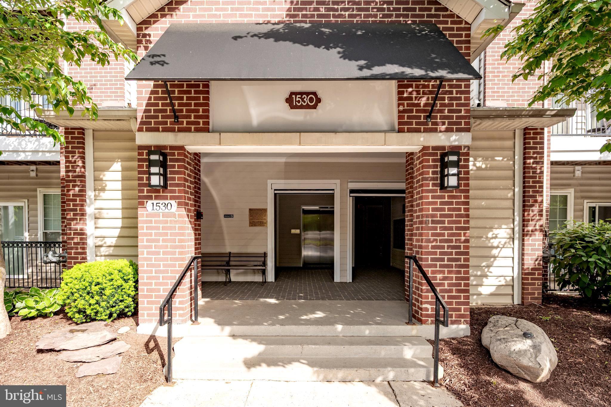 GATES OF MCLEAN - Residential