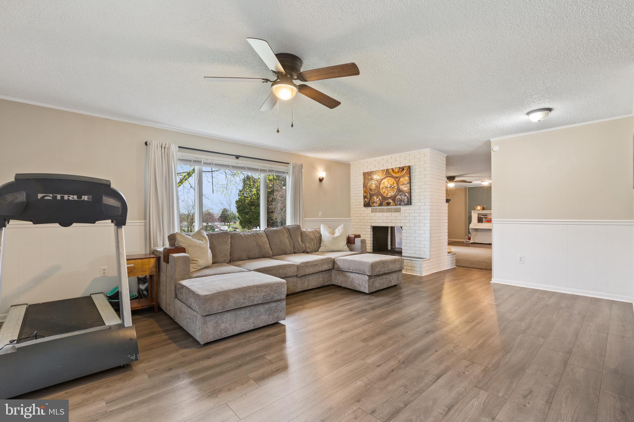 SKY-LIN PARK - Residential