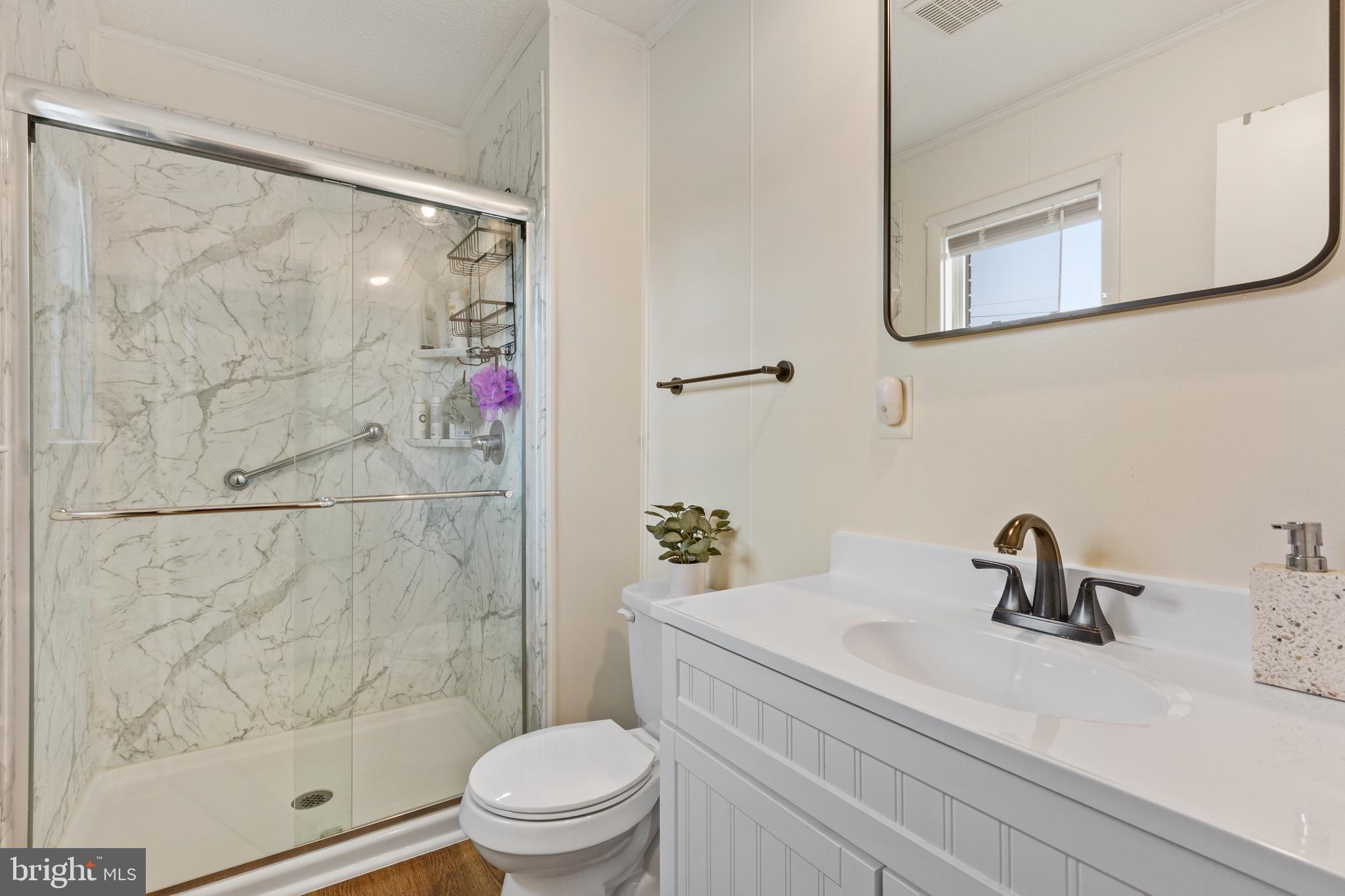 SKY-LIN PARK - Residential