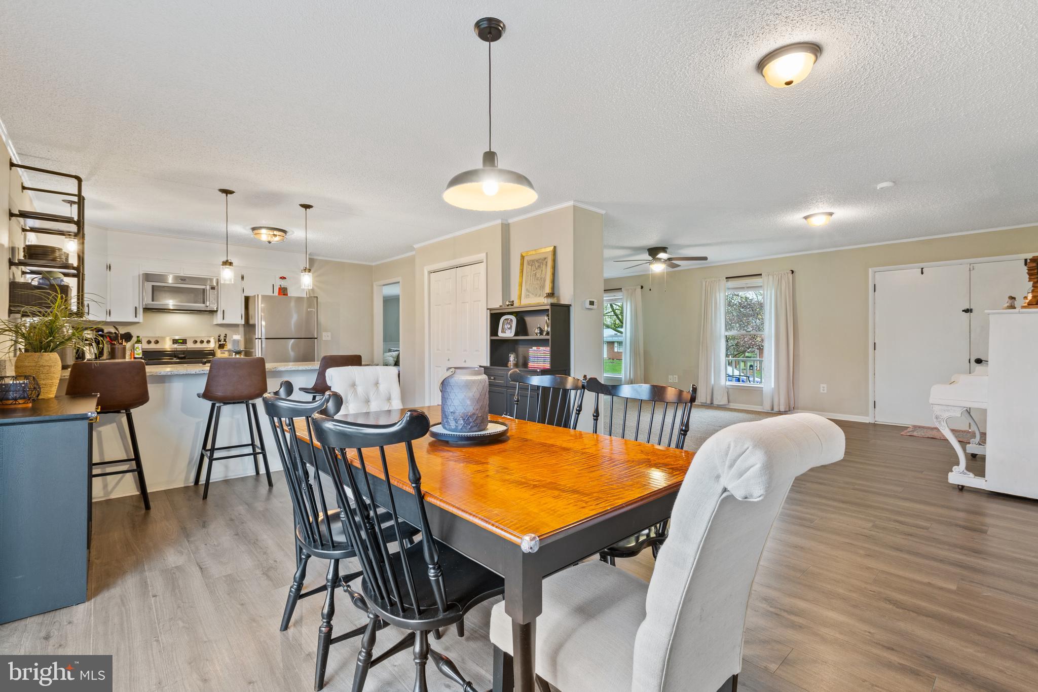 SKY-LIN PARK - Residential