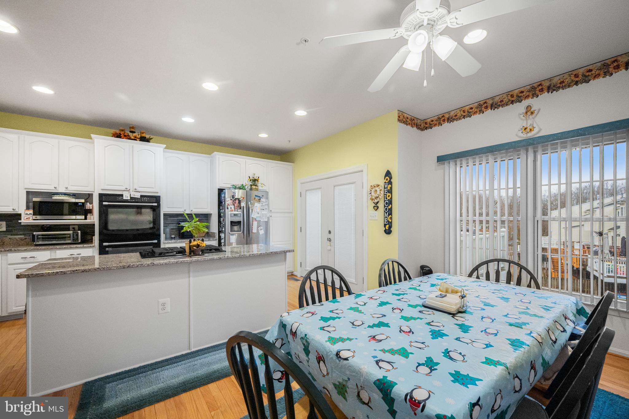 CHAPEL GROVE - Residential