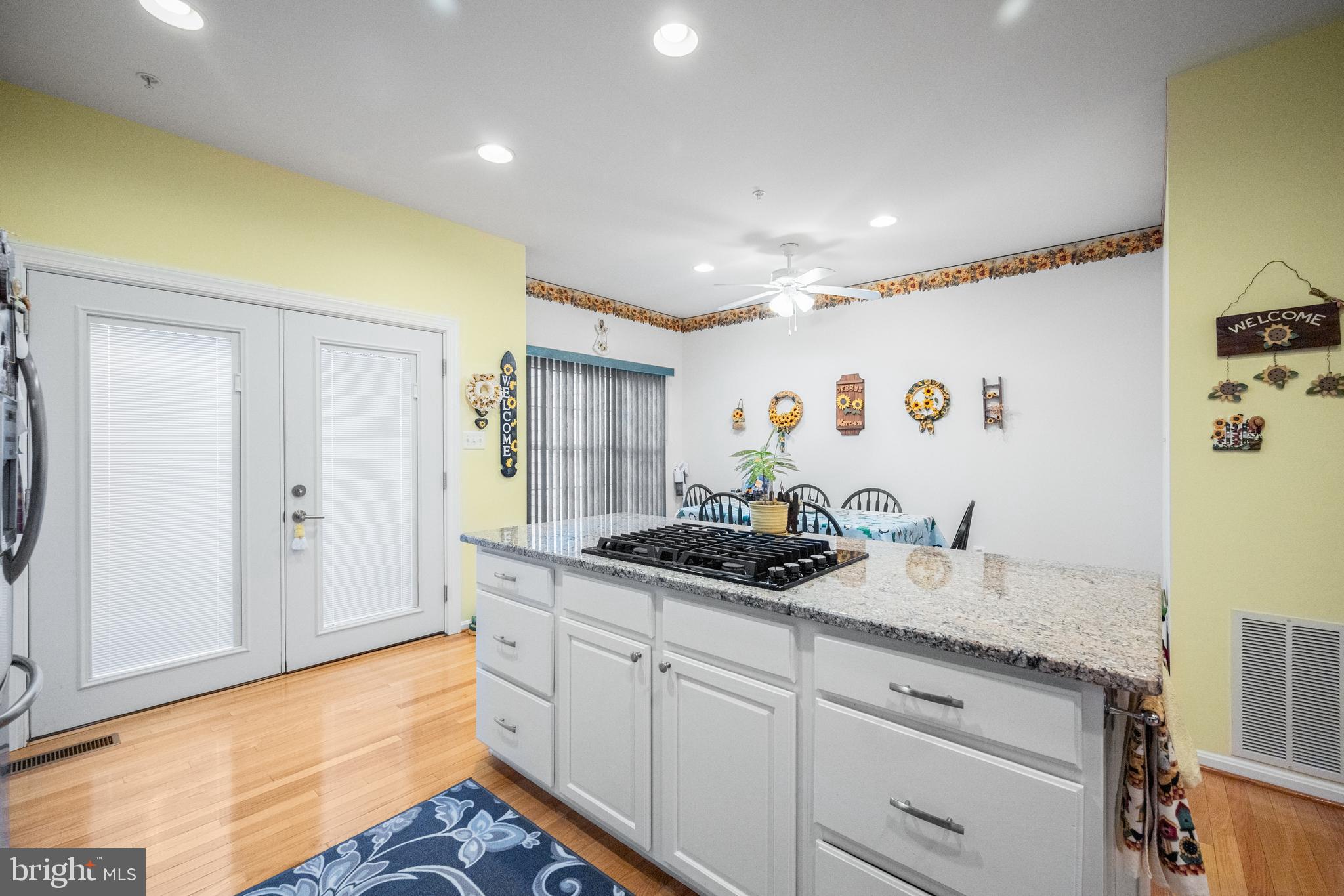 CHAPEL GROVE - Residential