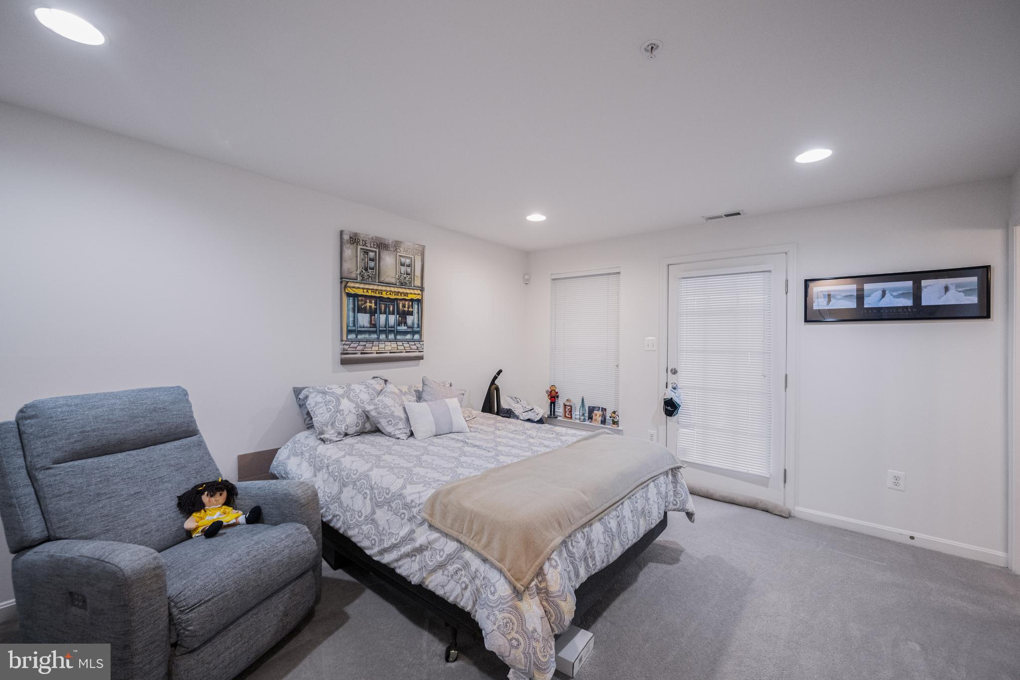 CHAPEL GROVE - Residential