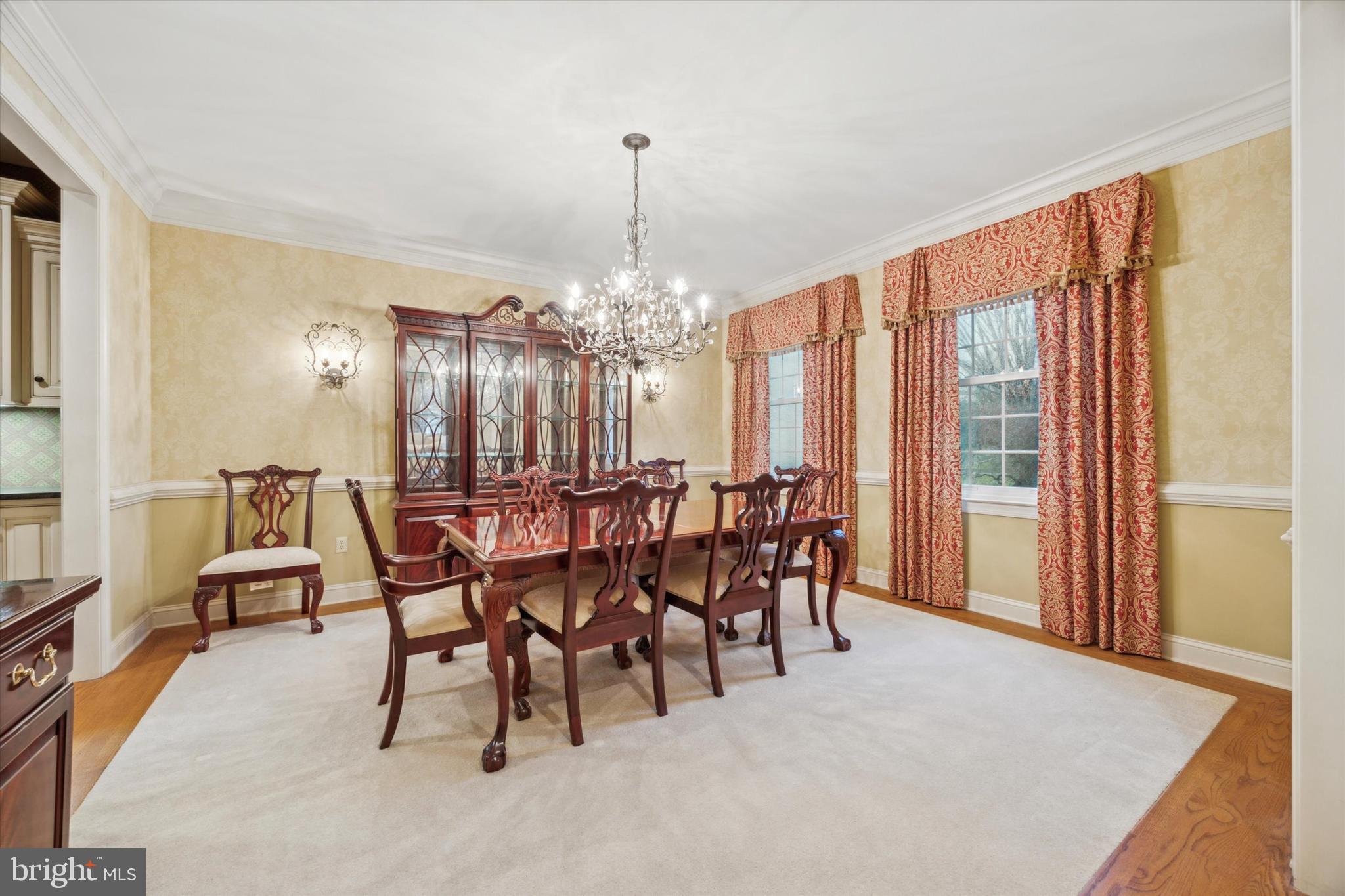 HILLCREST MDWS - Residential