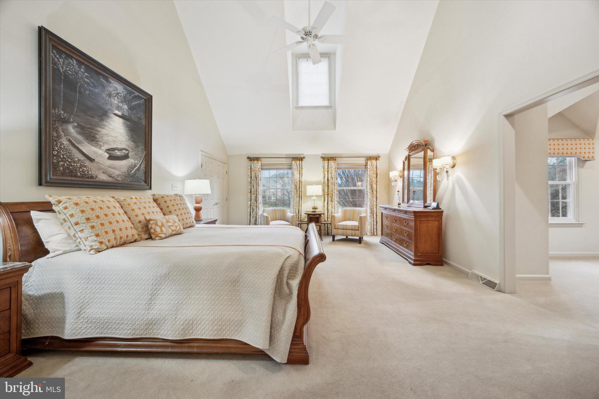 HILLCREST MDWS - Residential