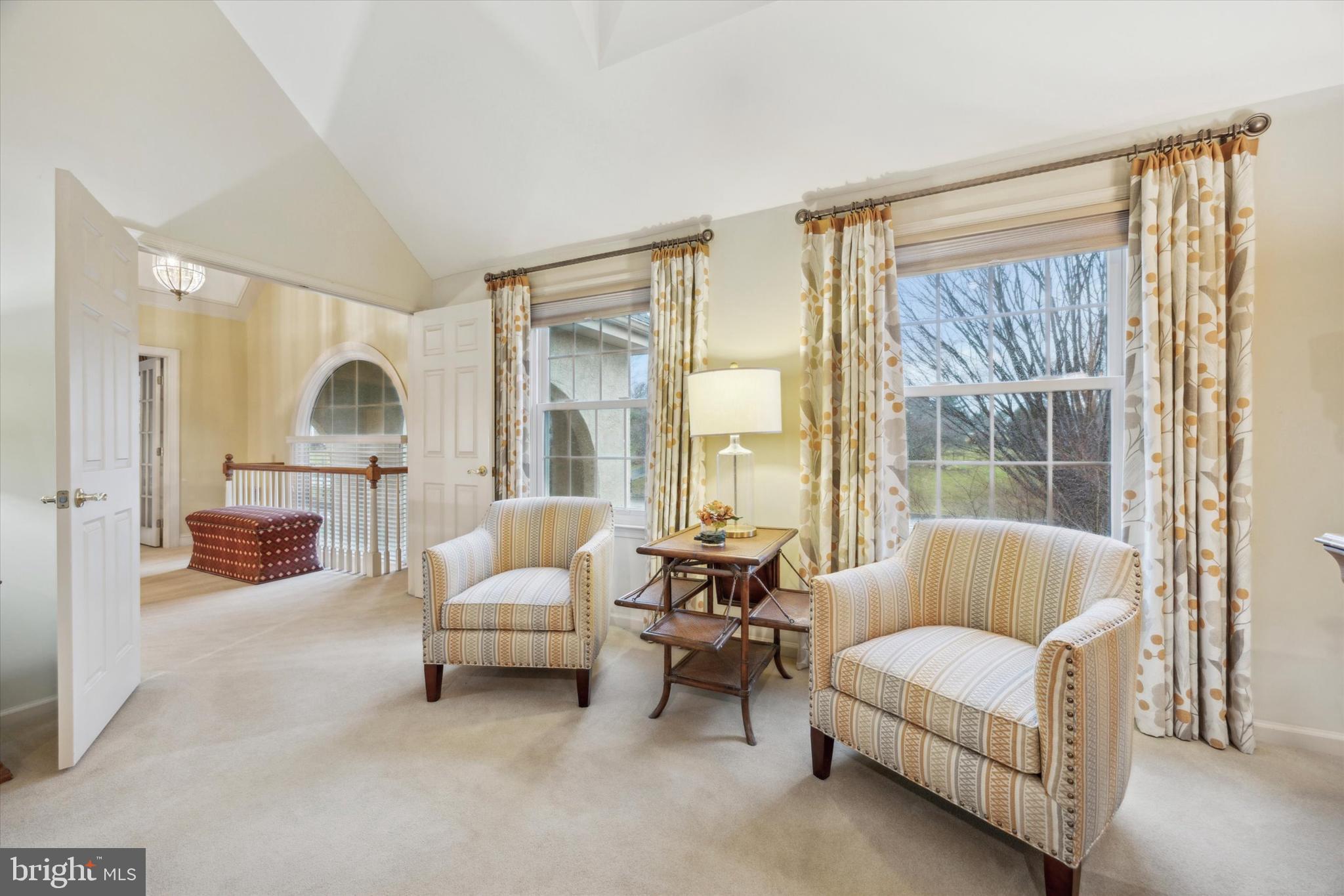 HILLCREST MDWS - Residential