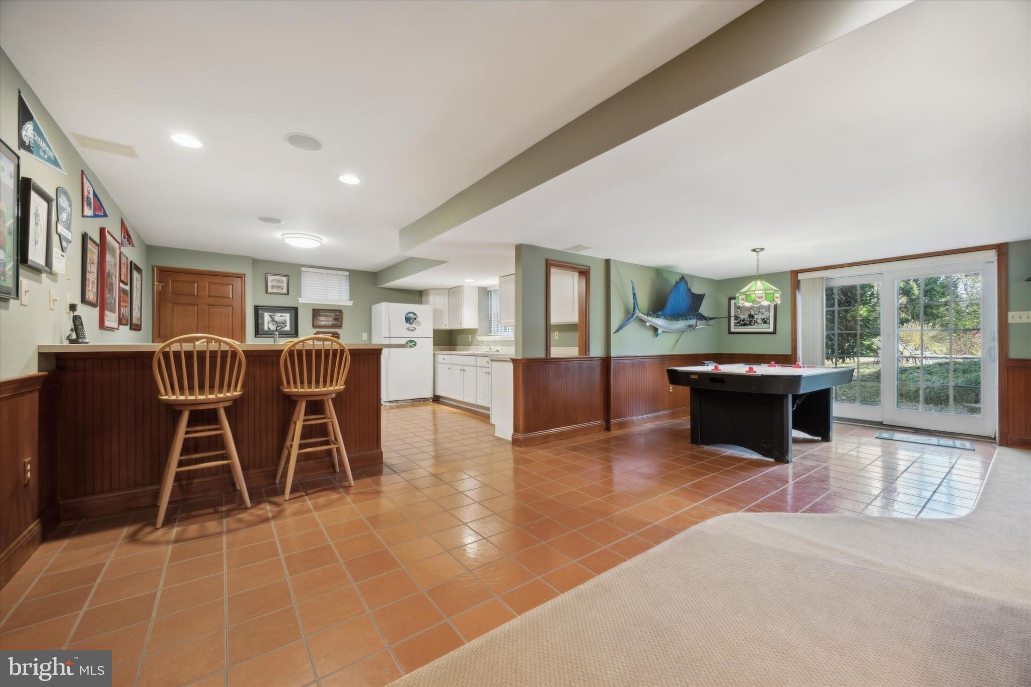 HILLCREST MDWS - Residential