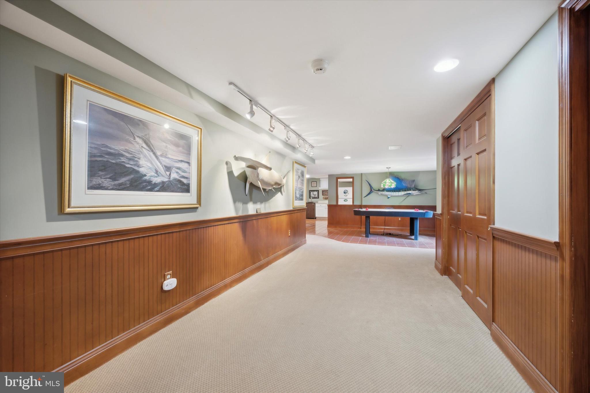 HILLCREST MDWS - Residential