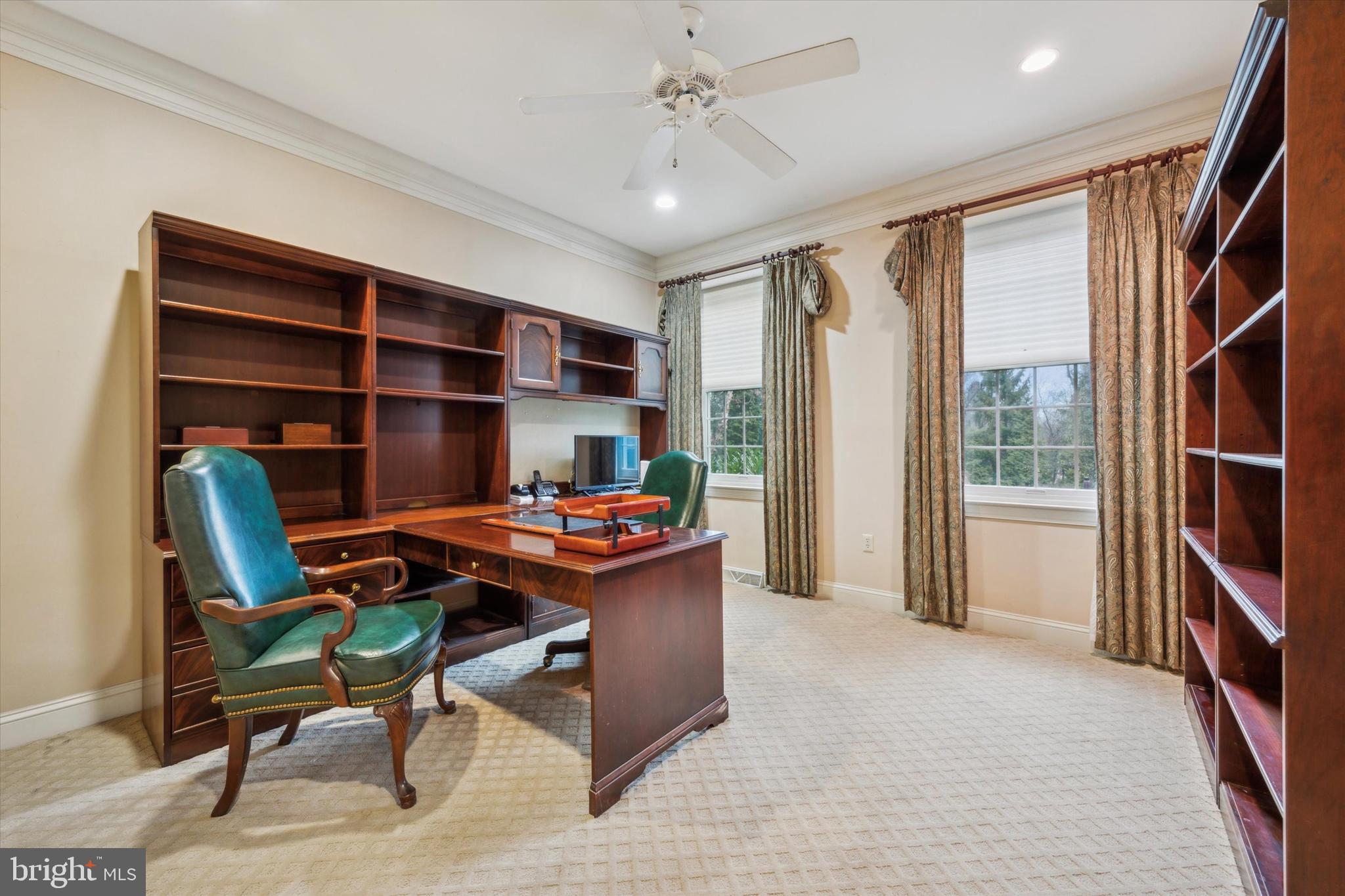 HILLCREST MDWS - Residential