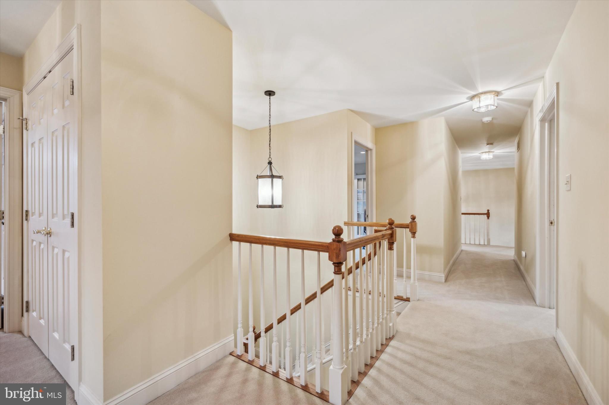 HILLCREST MDWS - Residential