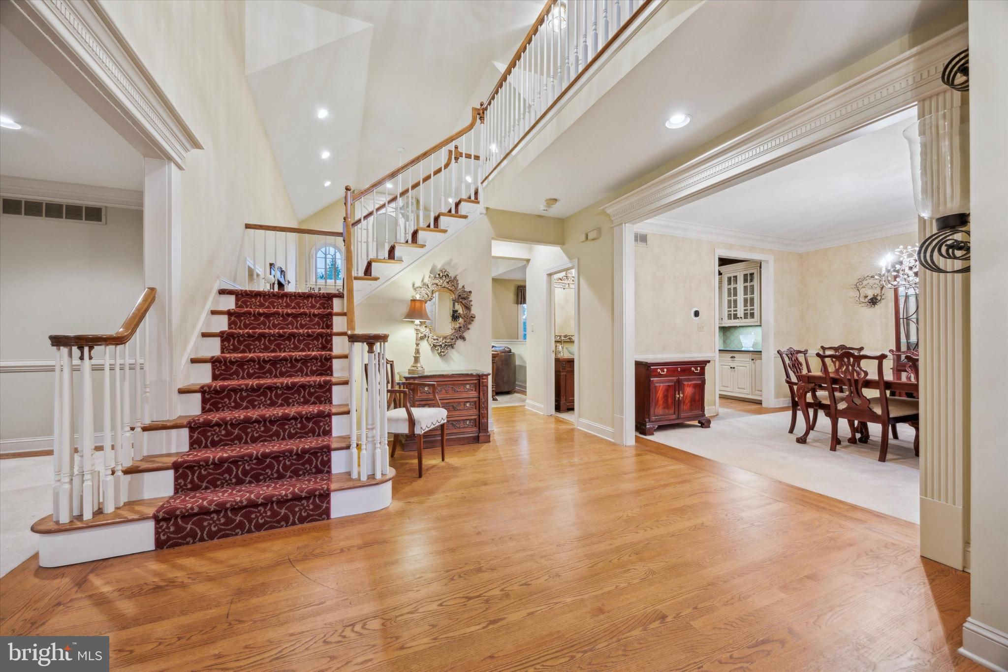 HILLCREST MDWS - Residential