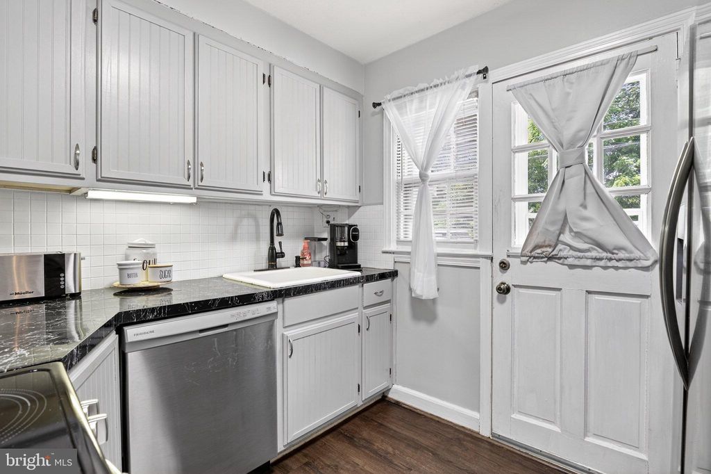 Photo of 969 Green Terrace, LANCASTER, PA 17601 (MLS # PALA2071934)