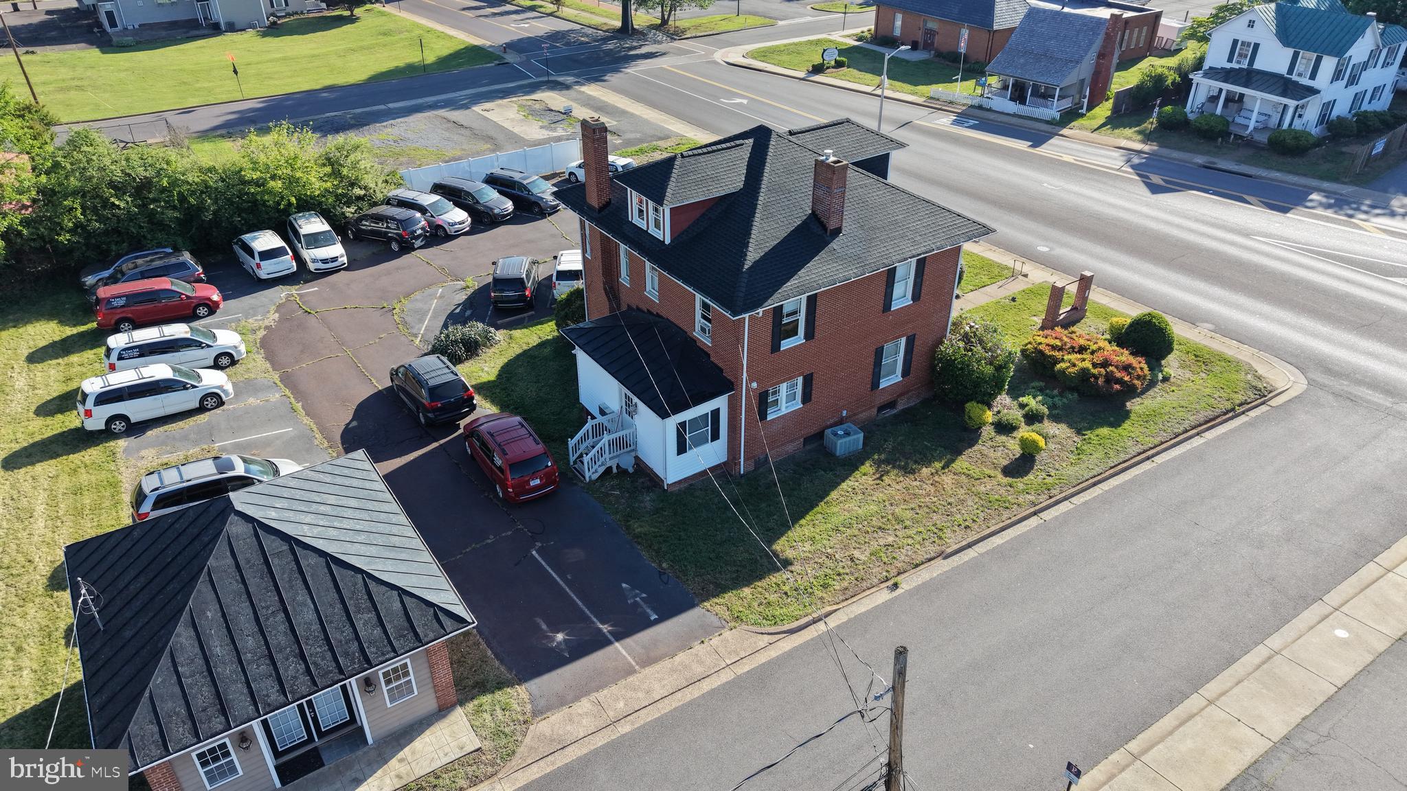 810 S MAIN STREET