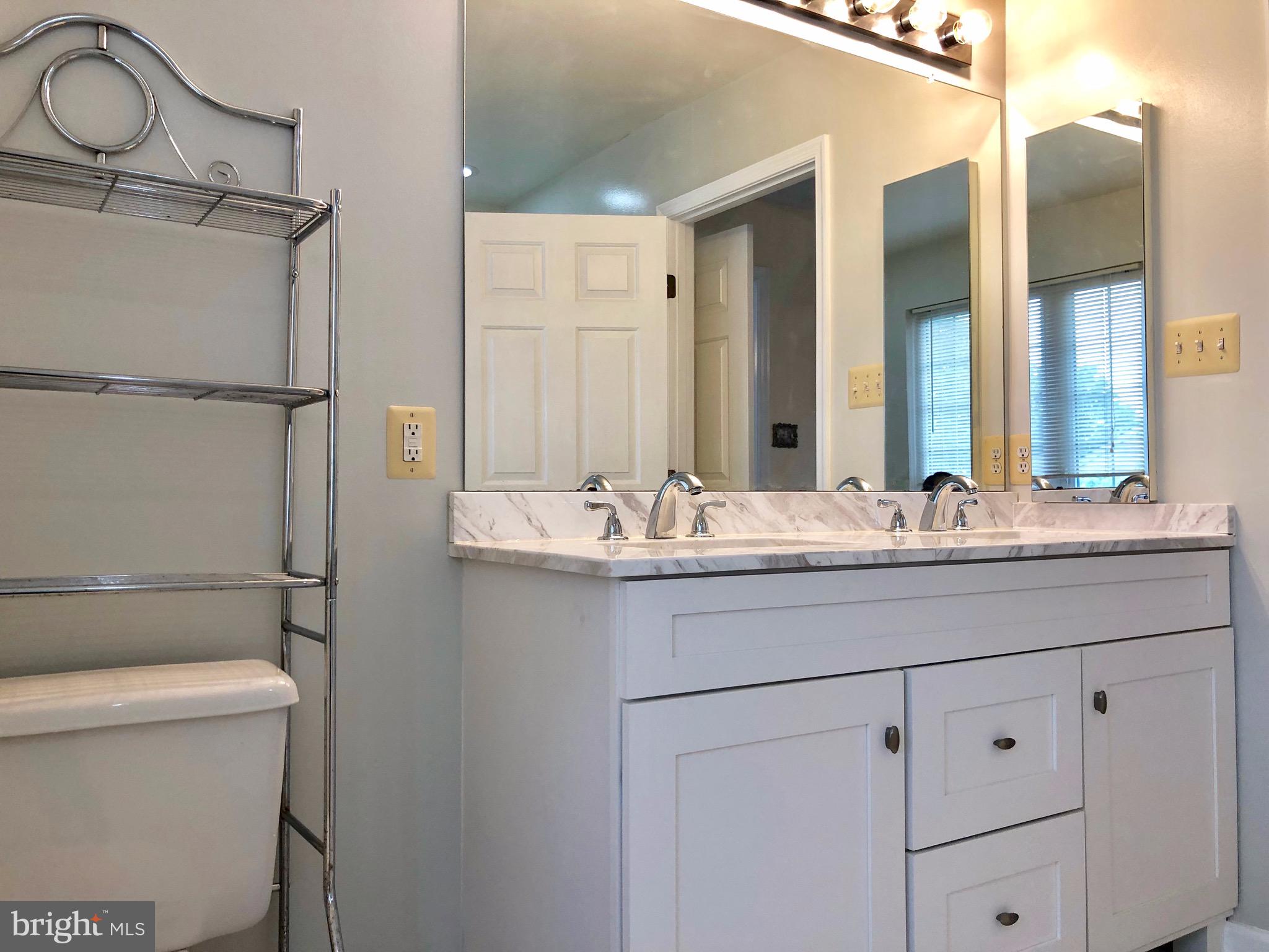 WALNUT RIDGE - Residential Lease