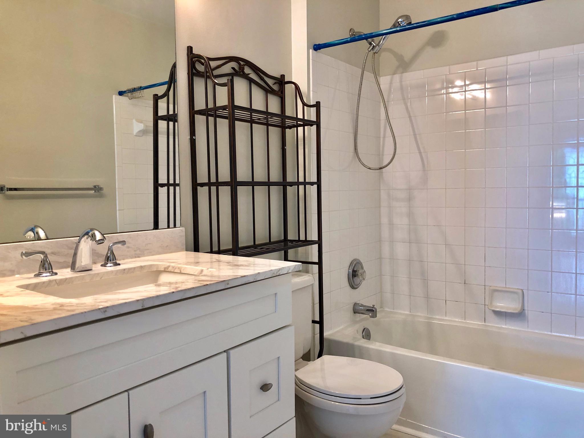 WALNUT RIDGE - Residential Lease