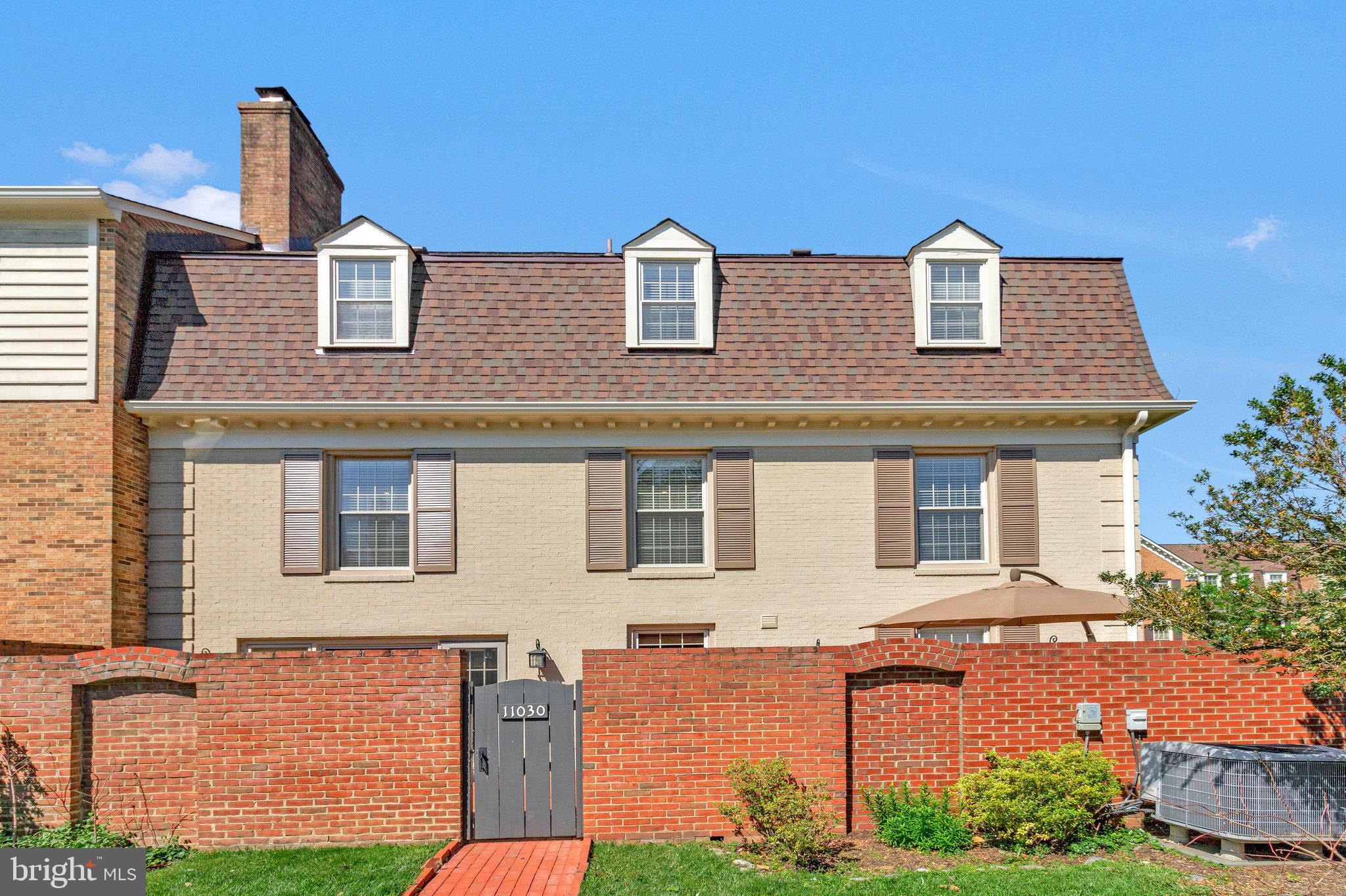 CREST OF WICKFORD - Residential