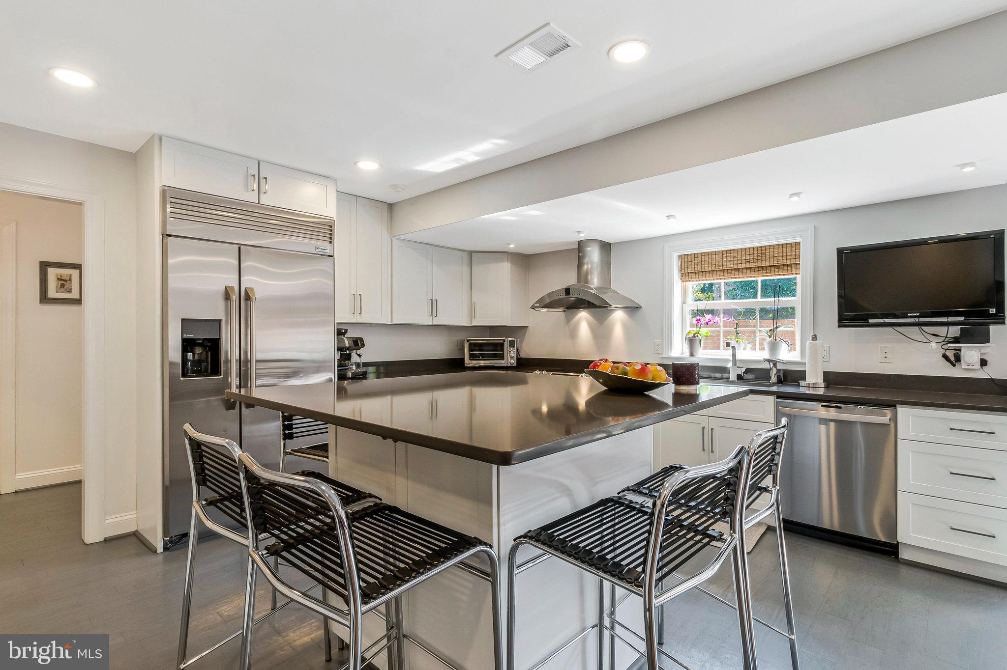 CREST OF WICKFORD - Residential