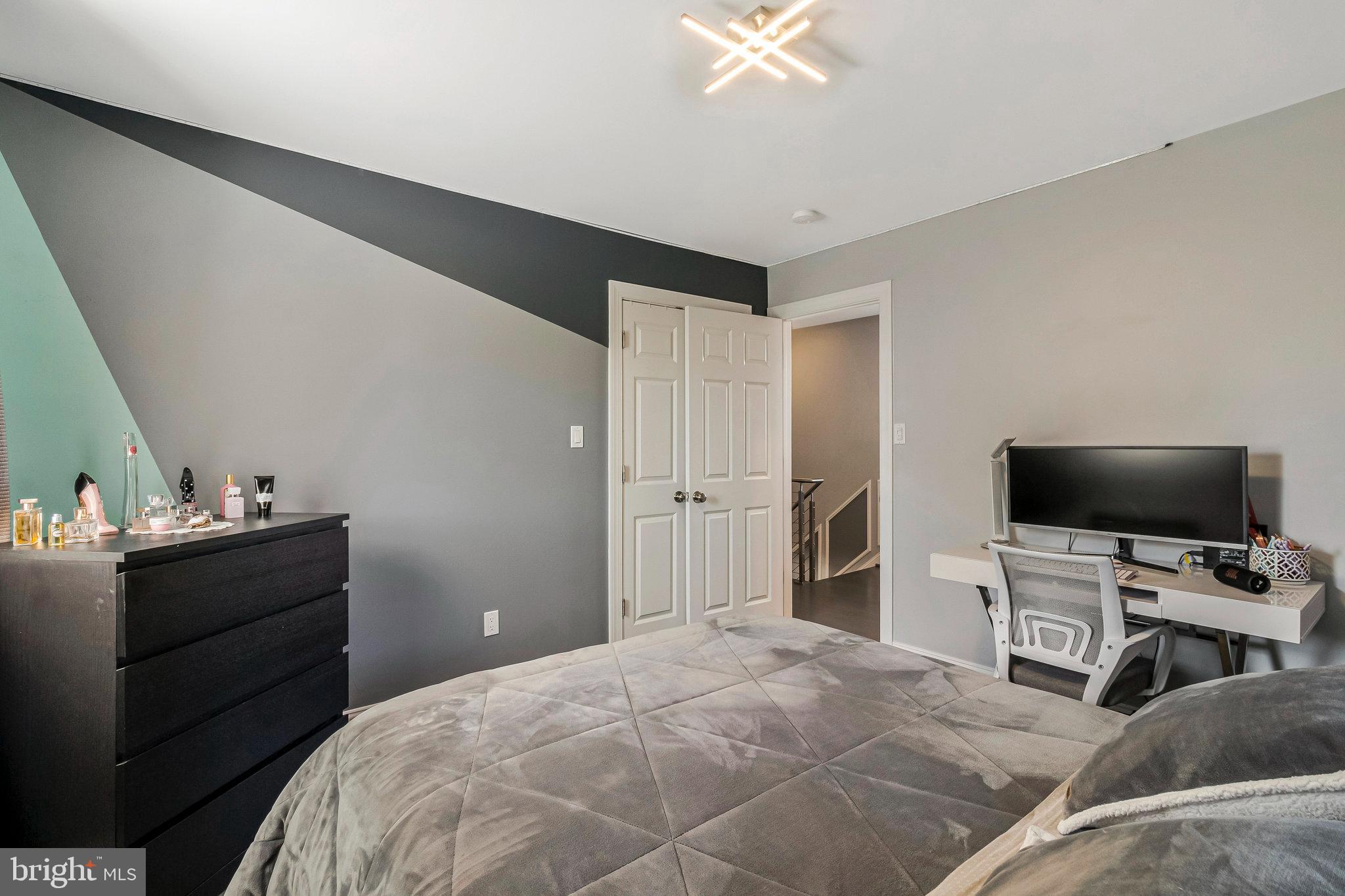 CREST OF WICKFORD - Residential