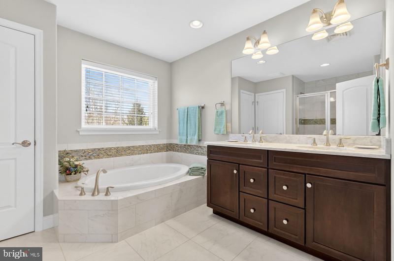 BRIGHTON - Residential