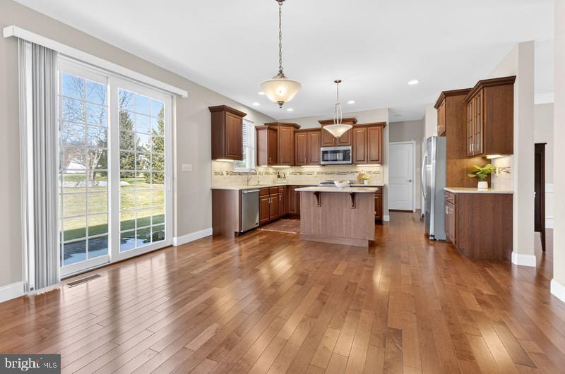 BRIGHTON - Residential