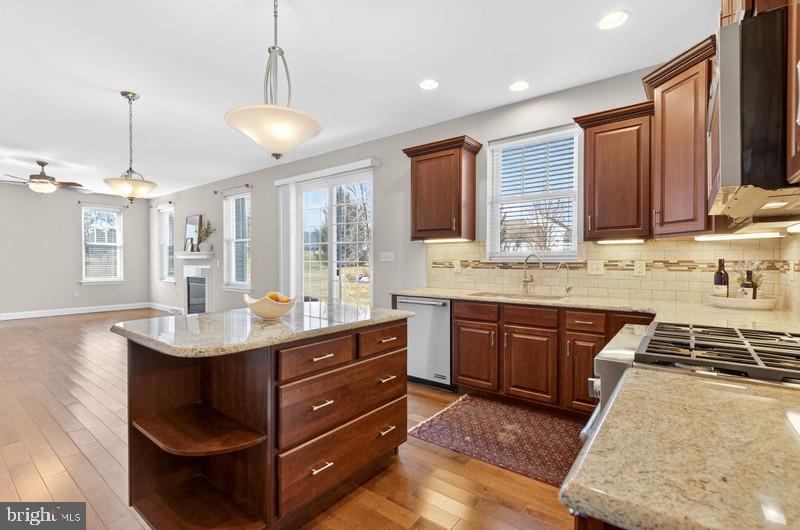 BRIGHTON - Residential