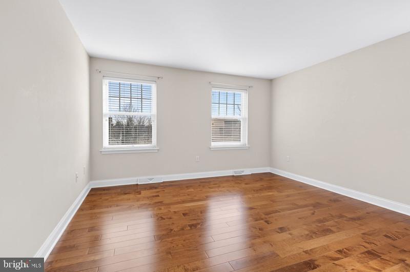 BRIGHTON - Residential