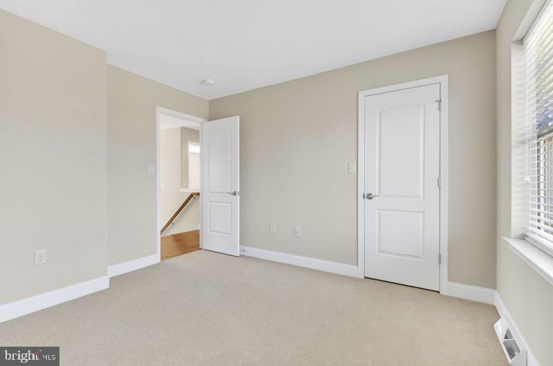 BRIGHTON - Residential