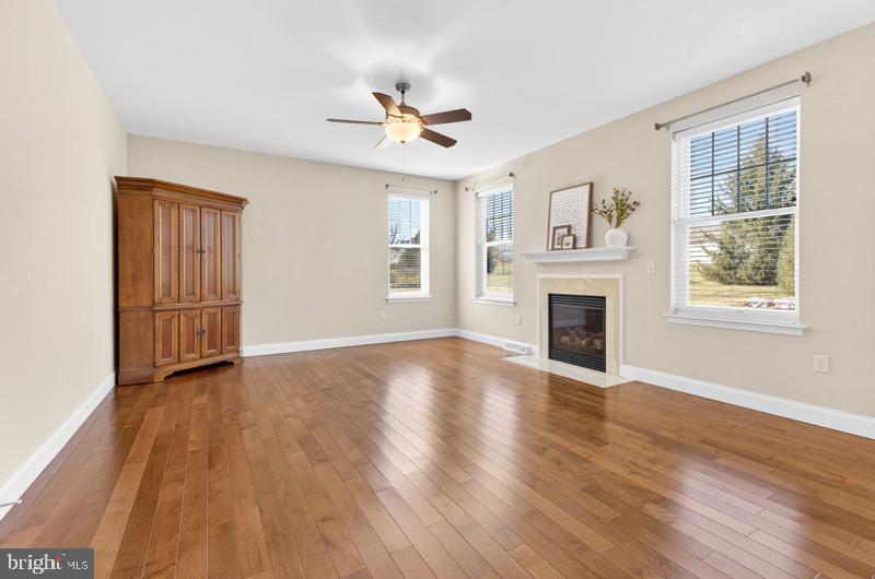 BRIGHTON - Residential