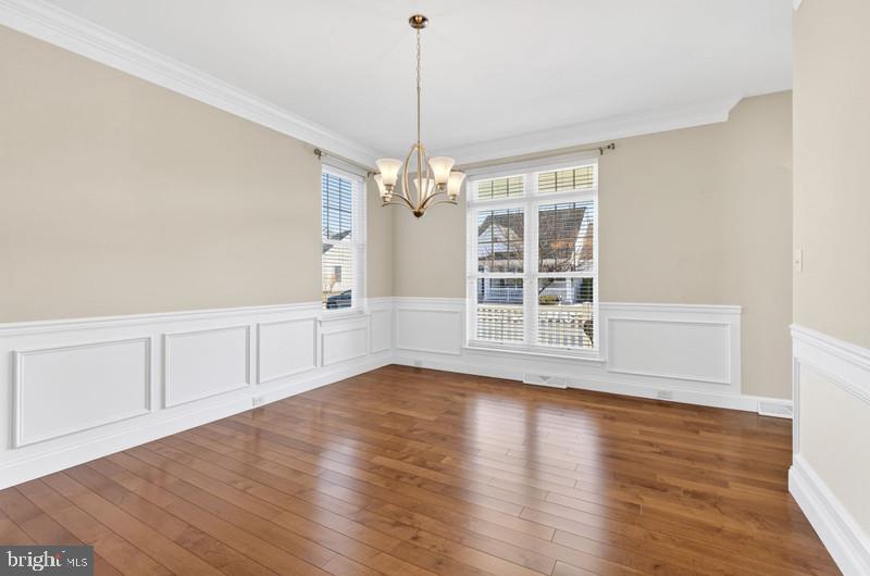 BRIGHTON - Residential