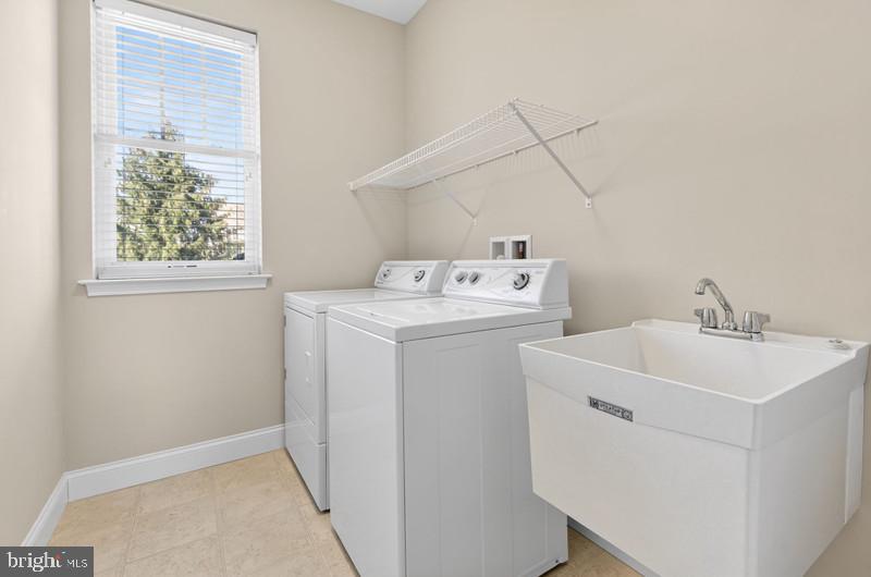 BRIGHTON - Residential