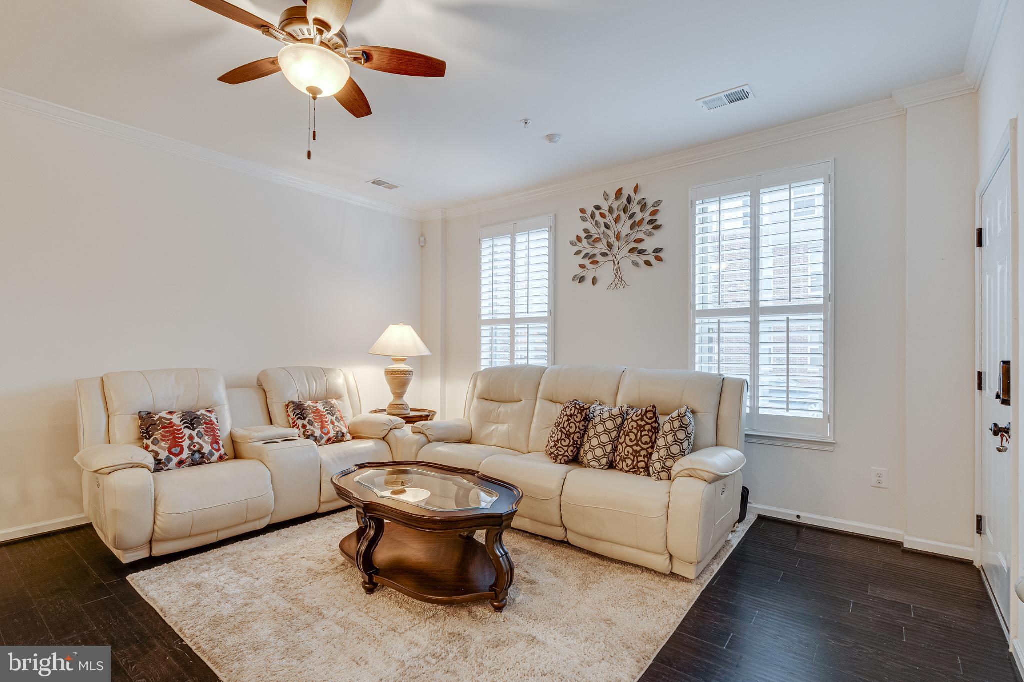 LOUDOUN CROSSING CONDOMINIUM - Residential