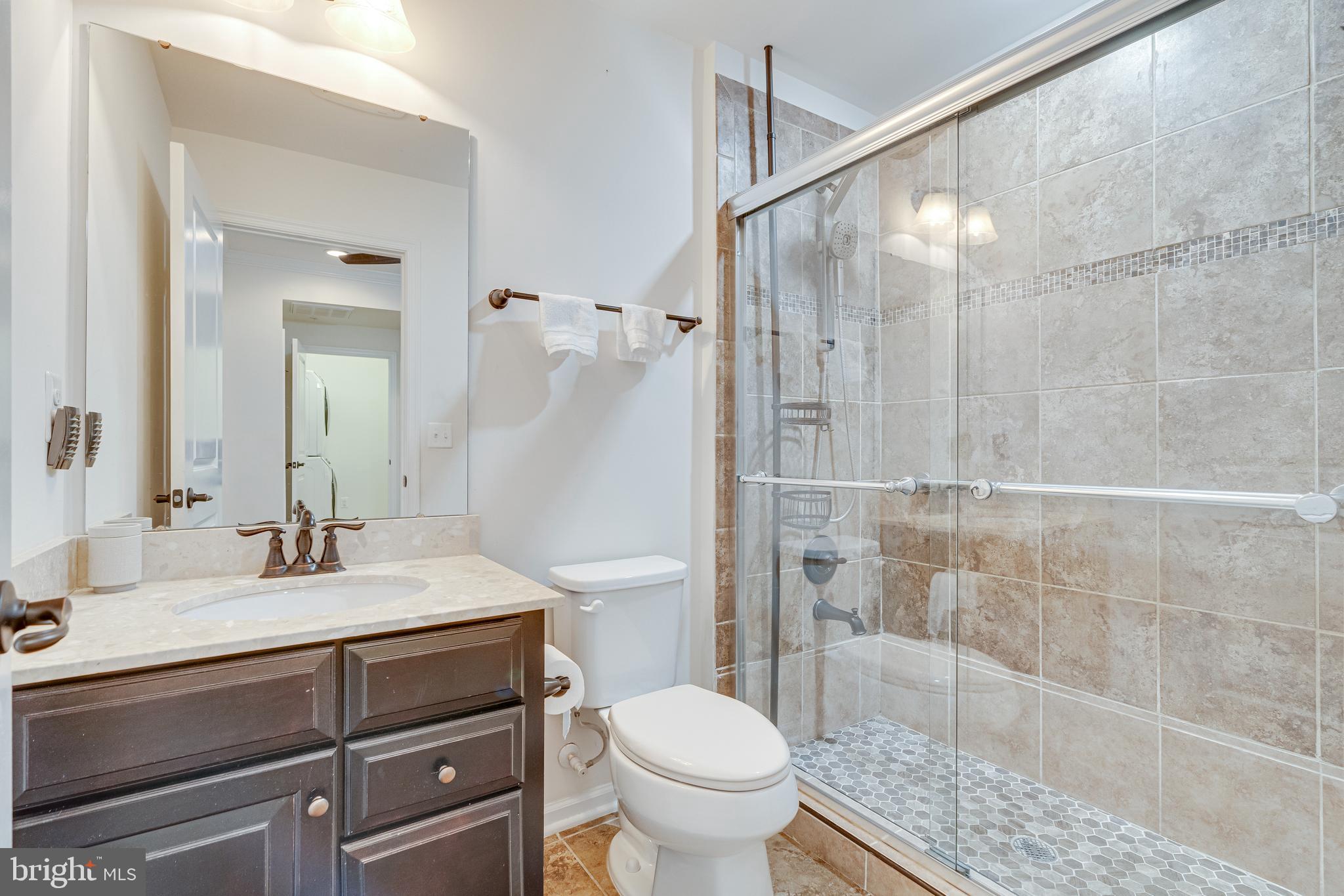 LOUDOUN CROSSING CONDOMINIUM - Residential