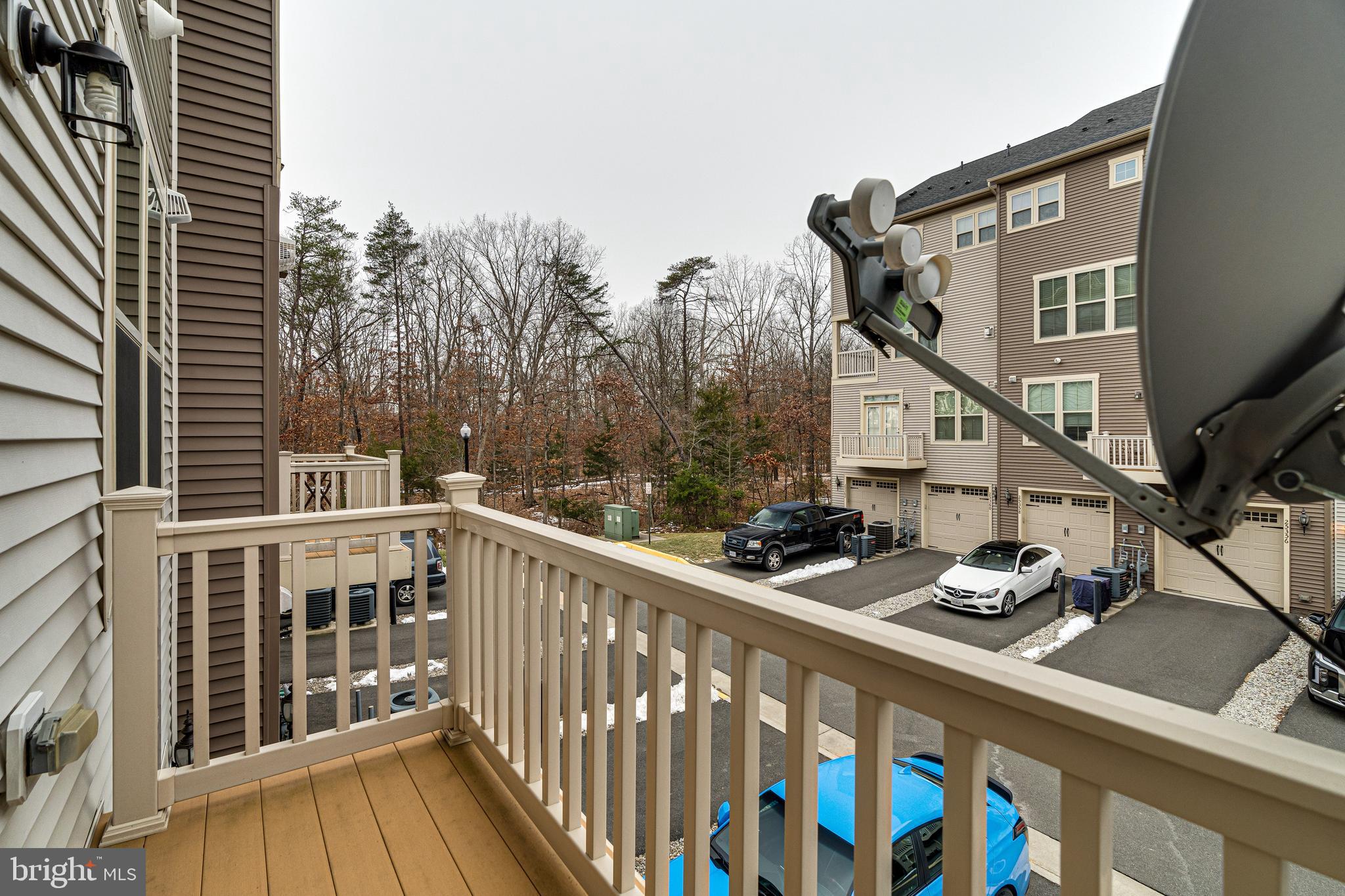 LOUDOUN CROSSING CONDOMINIUM - Residential