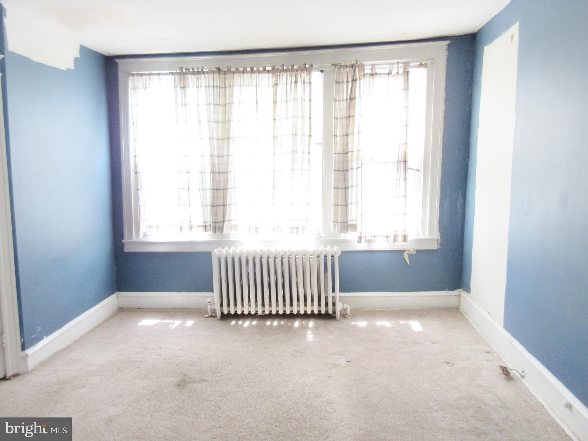 LAWNDALE - Residential