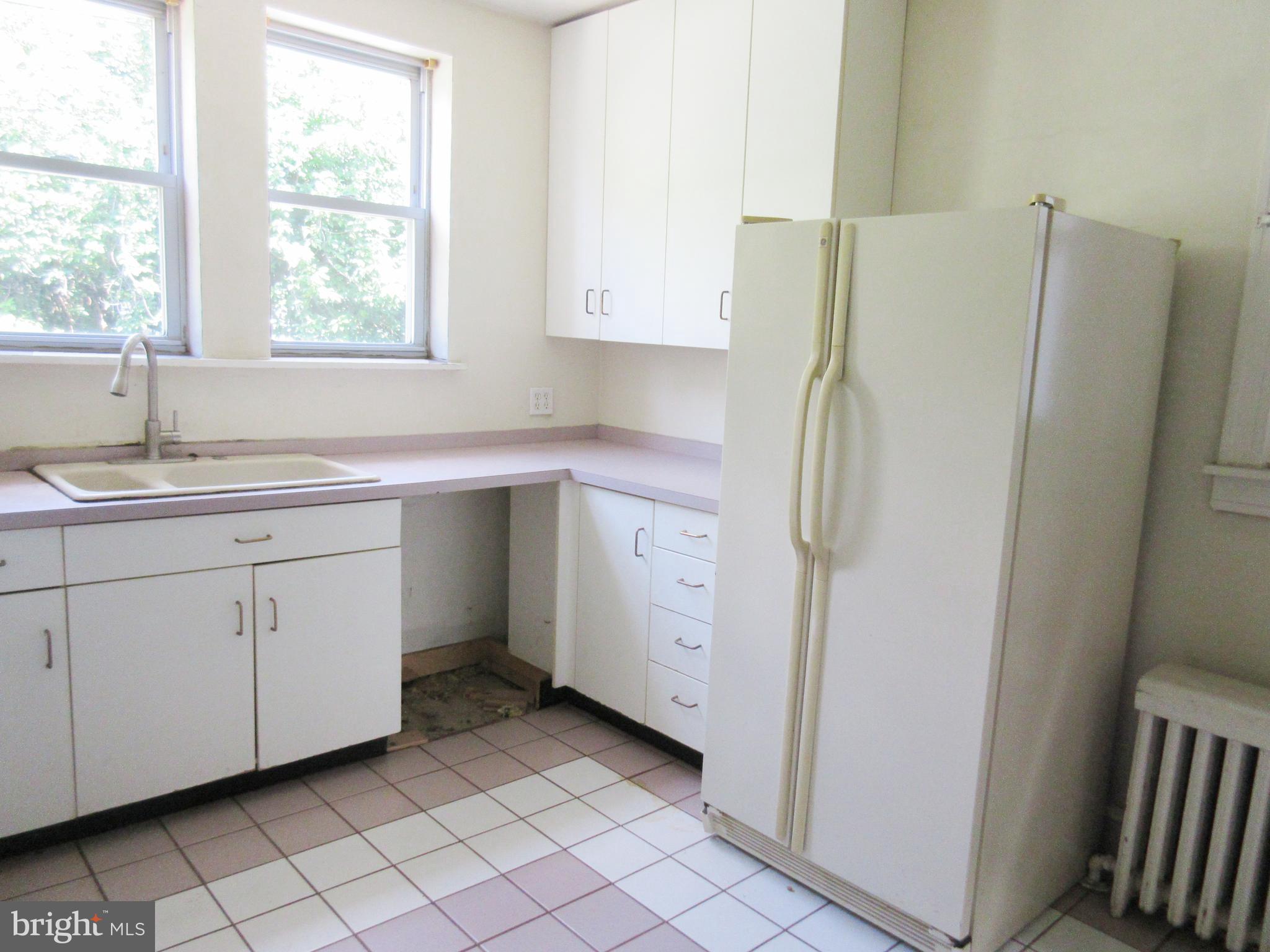 LAWNDALE - Residential