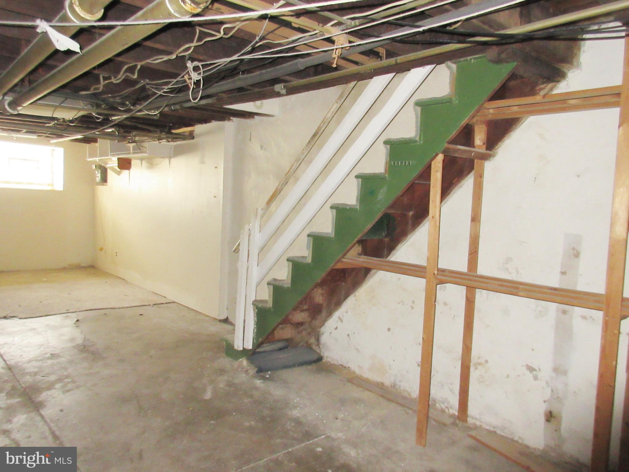 LAWNDALE - Residential