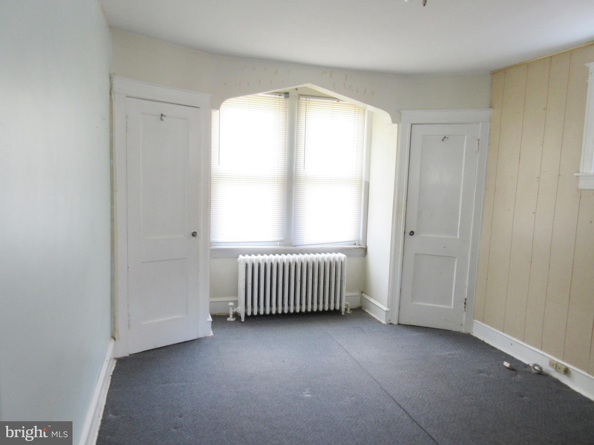 LAWNDALE - Residential