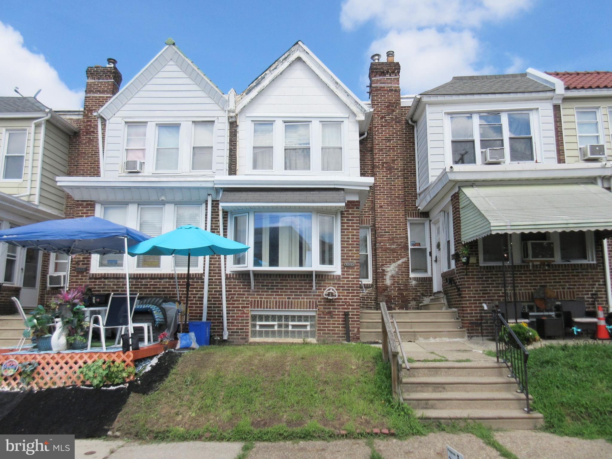 LAWNDALE - Residential