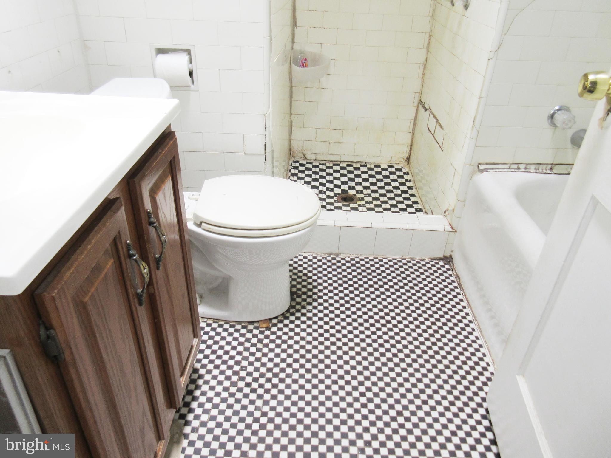 LAWNDALE - Residential