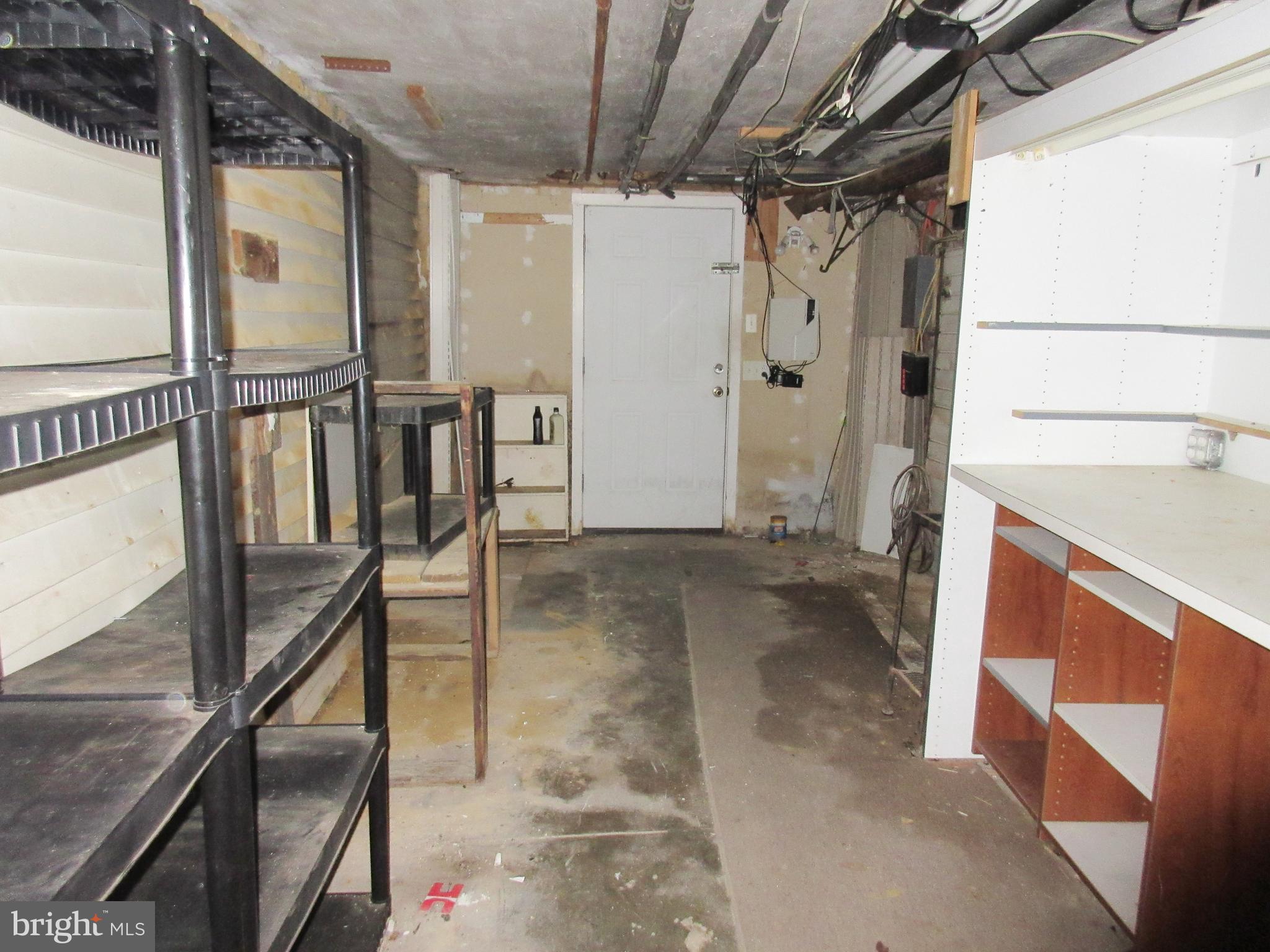 LAWNDALE - Residential