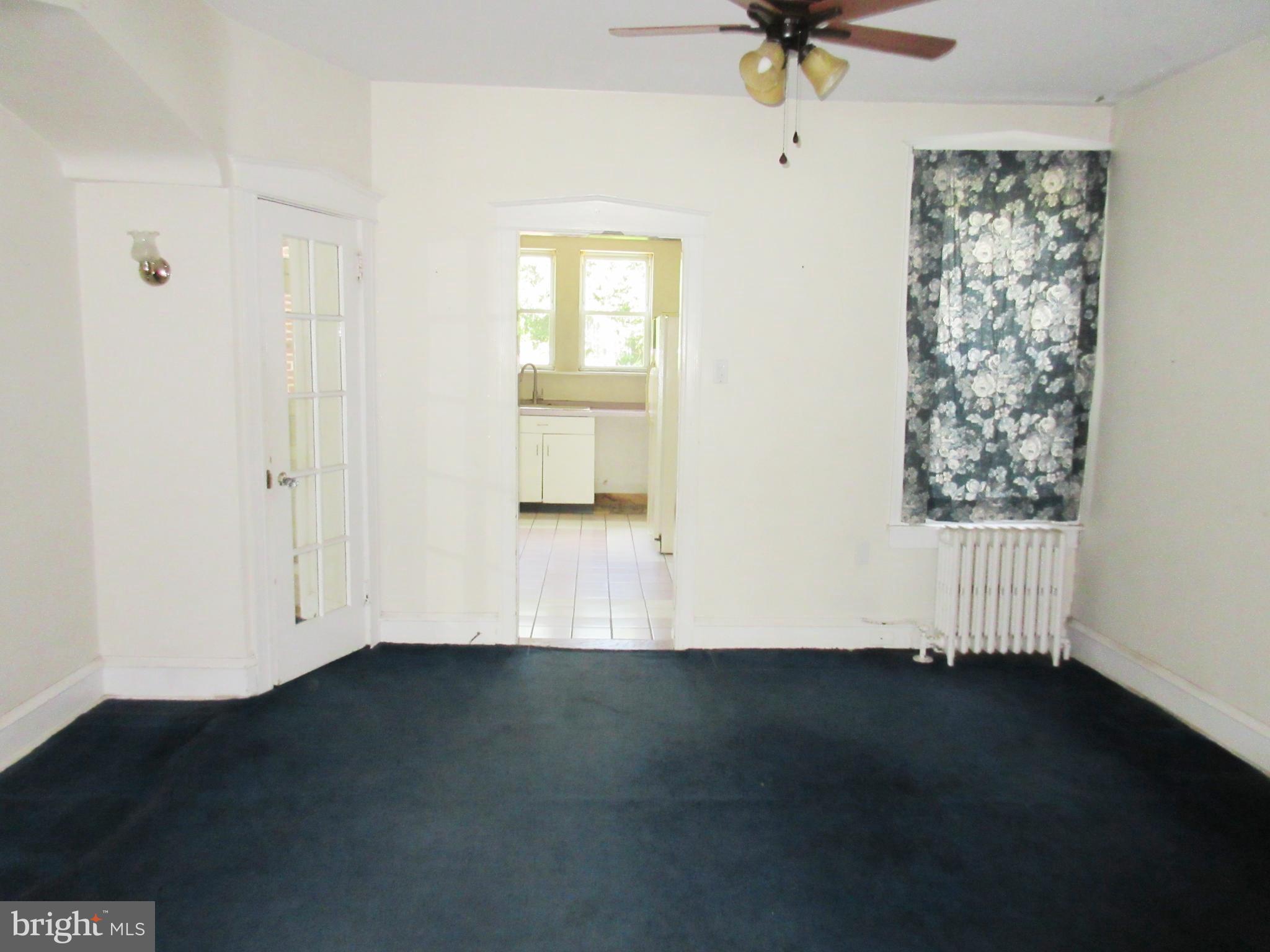 LAWNDALE - Residential