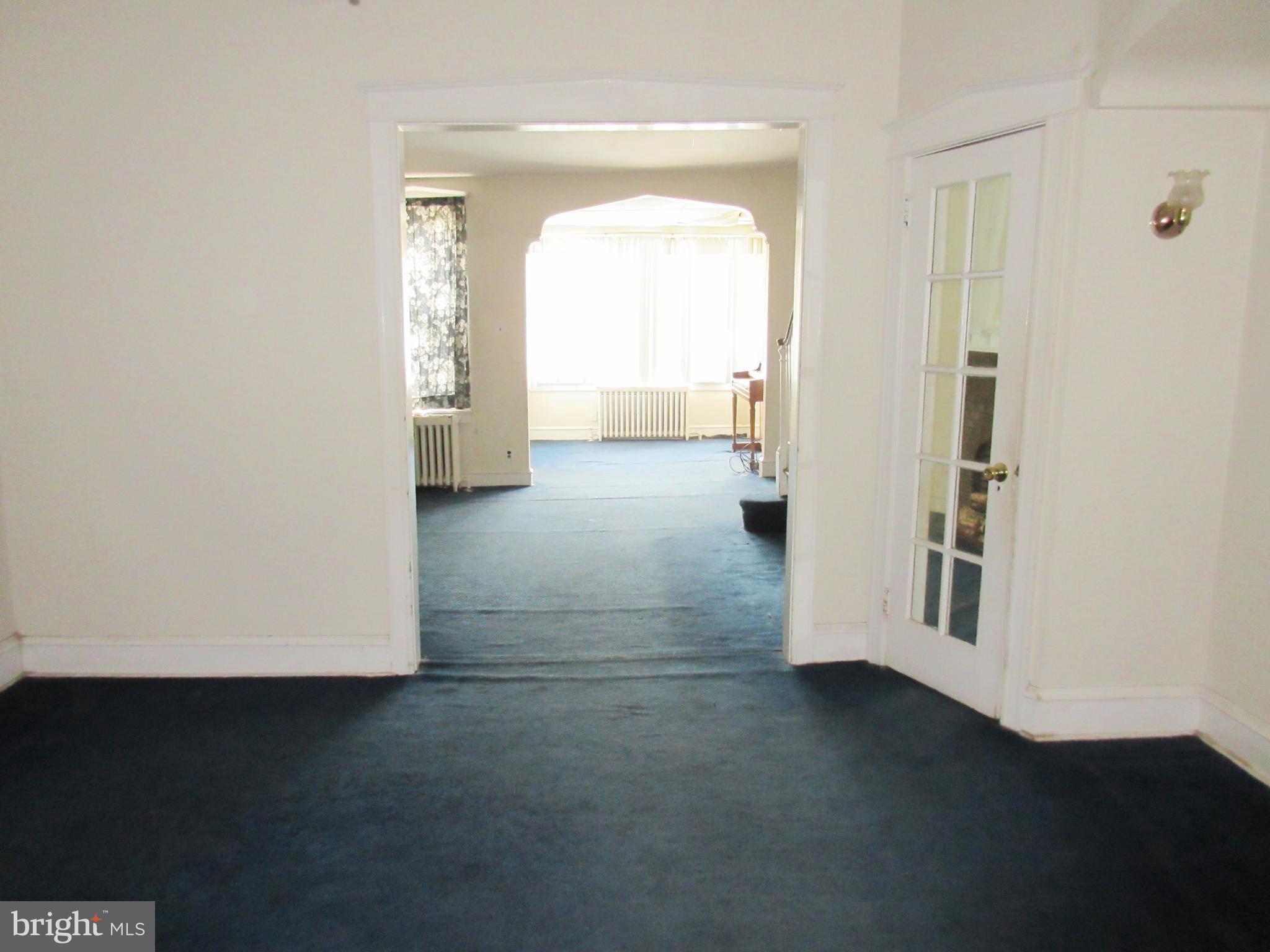 LAWNDALE - Residential