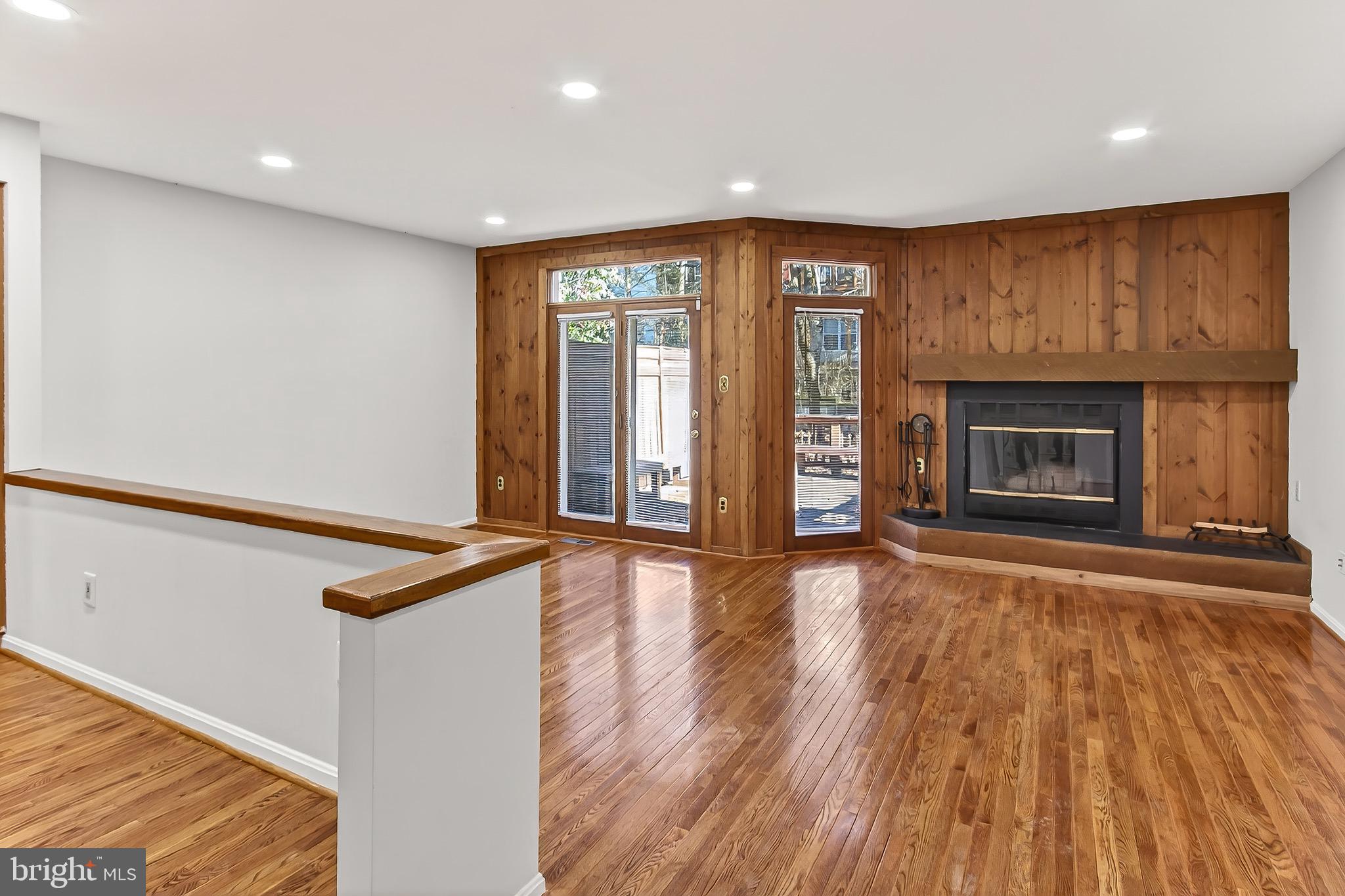 FAIR LAKES - Residential Lease