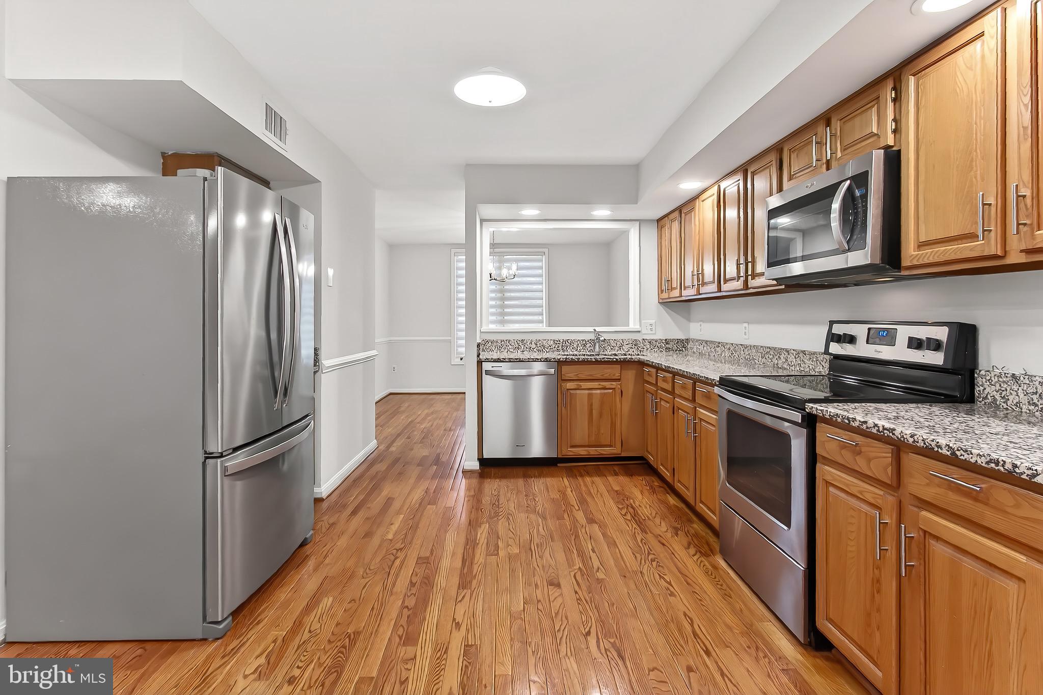 FAIR LAKES - Residential Lease