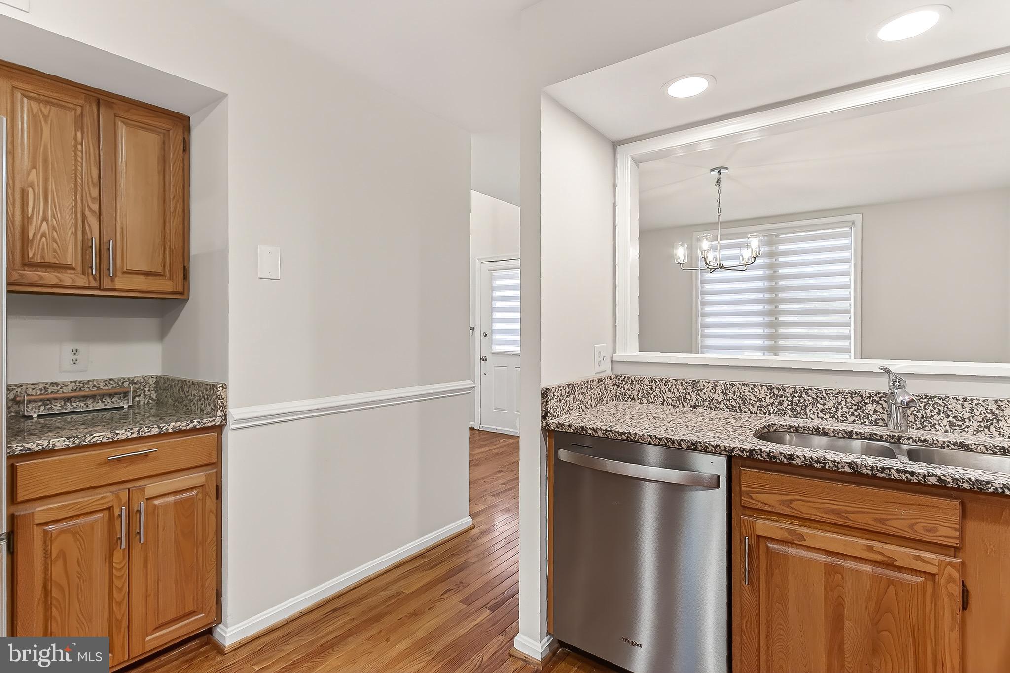 FAIR LAKES - Residential Lease