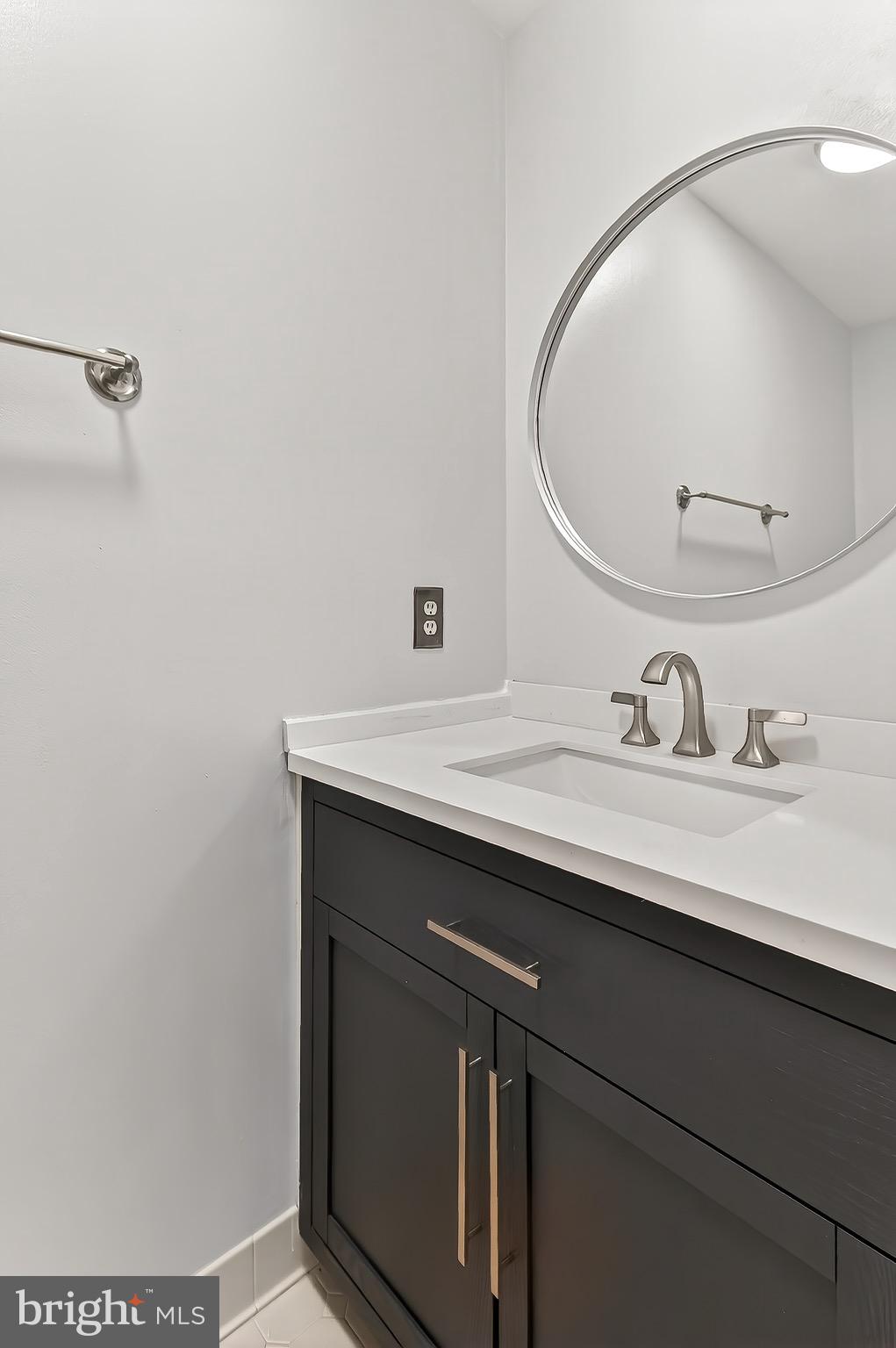 FAIR LAKES - Residential Lease