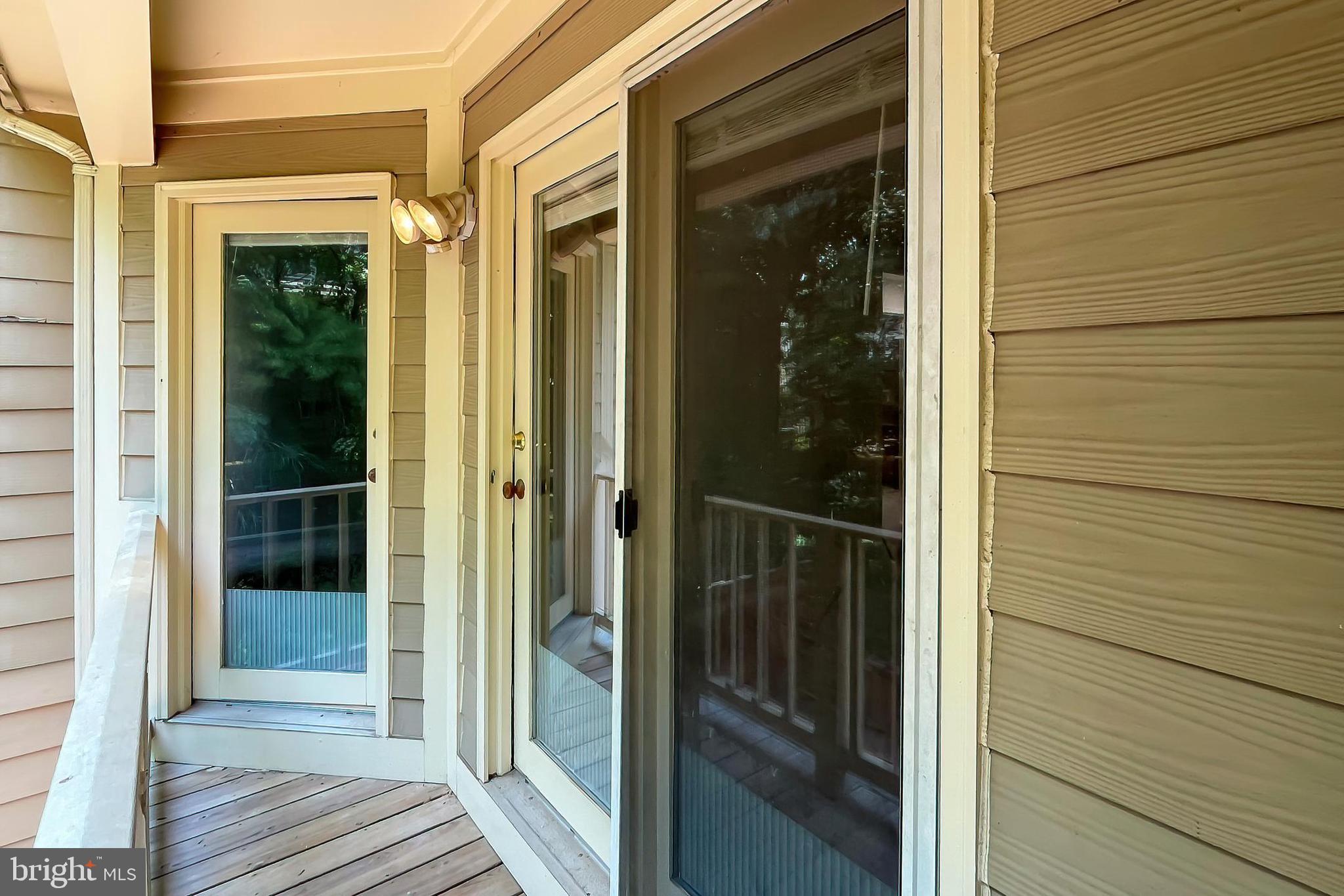 FAIR LAKES - Residential Lease