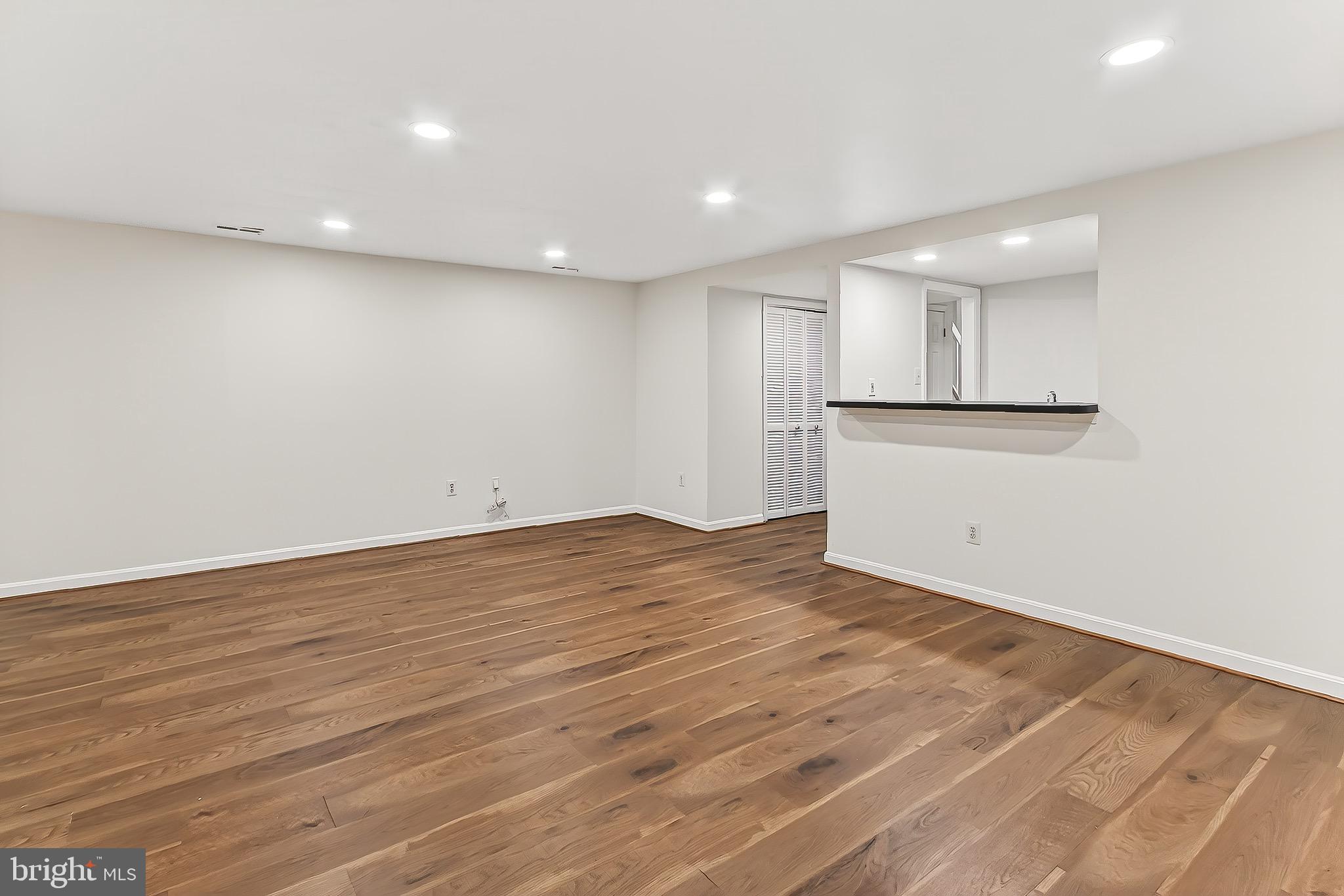 FAIR LAKES - Residential Lease