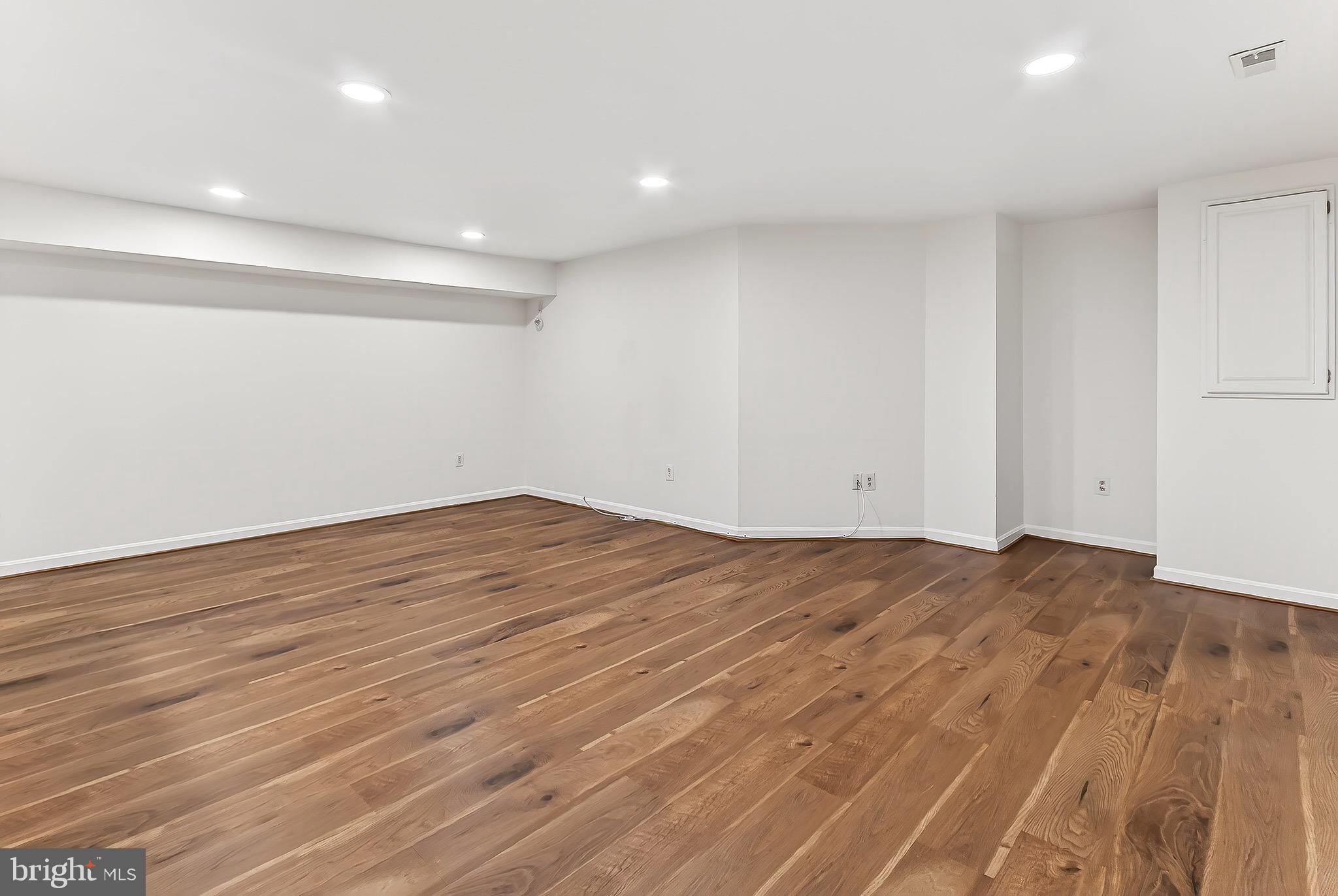 FAIR LAKES - Residential Lease