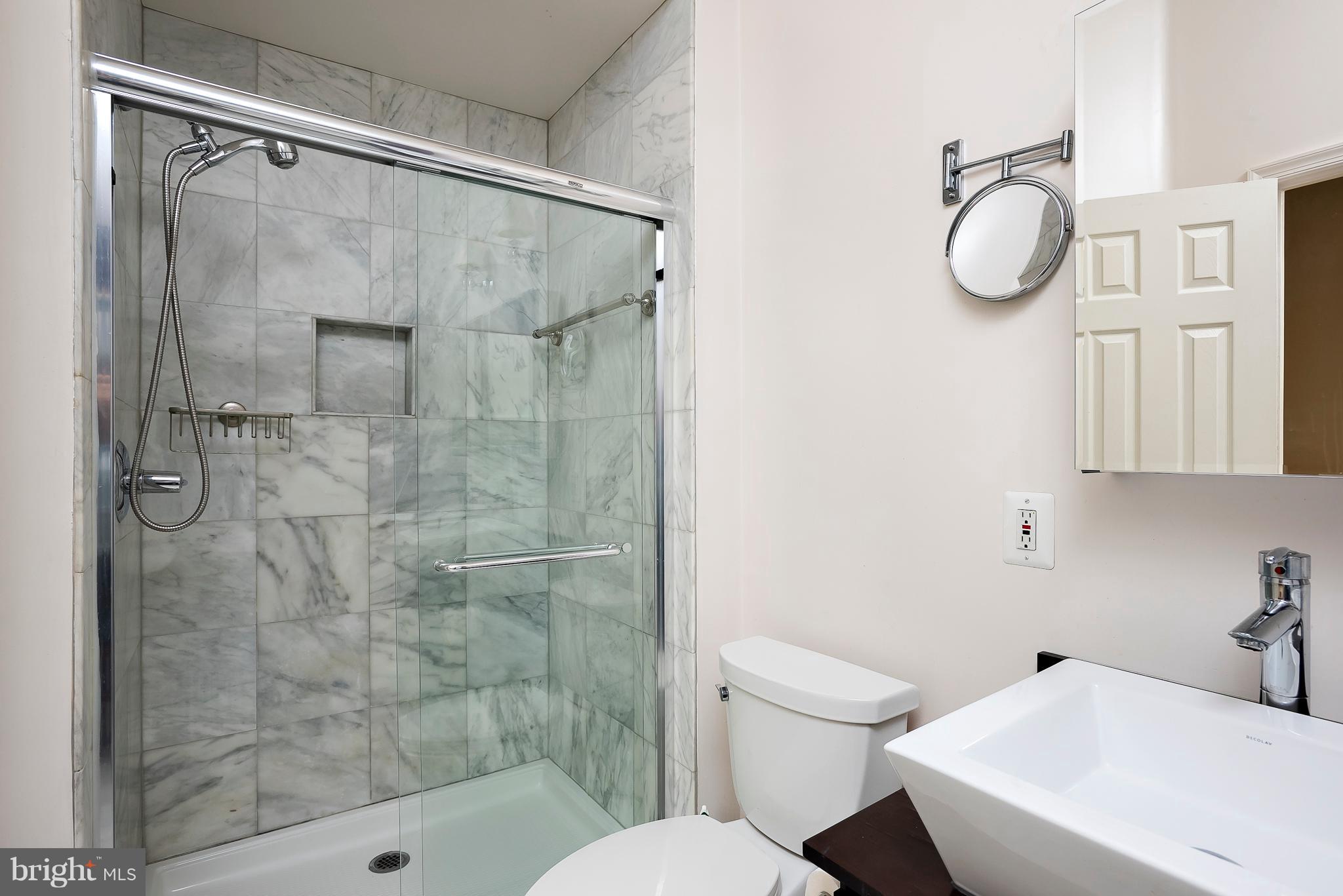 WOODVIEW VILLAGE - Residential